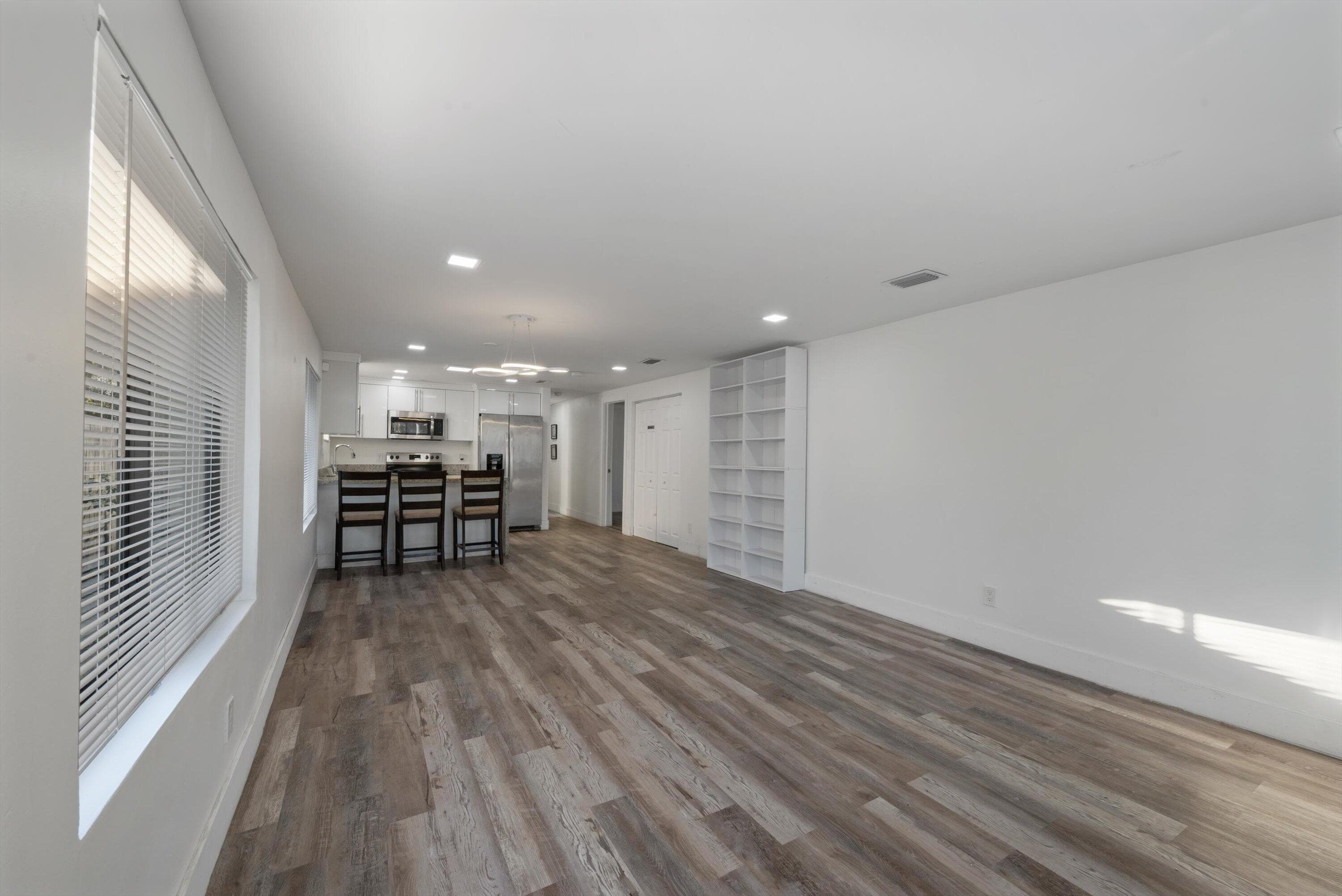 836 SW 13th Court, Pompano Beach, FL 33060 — photo 9 of 37
