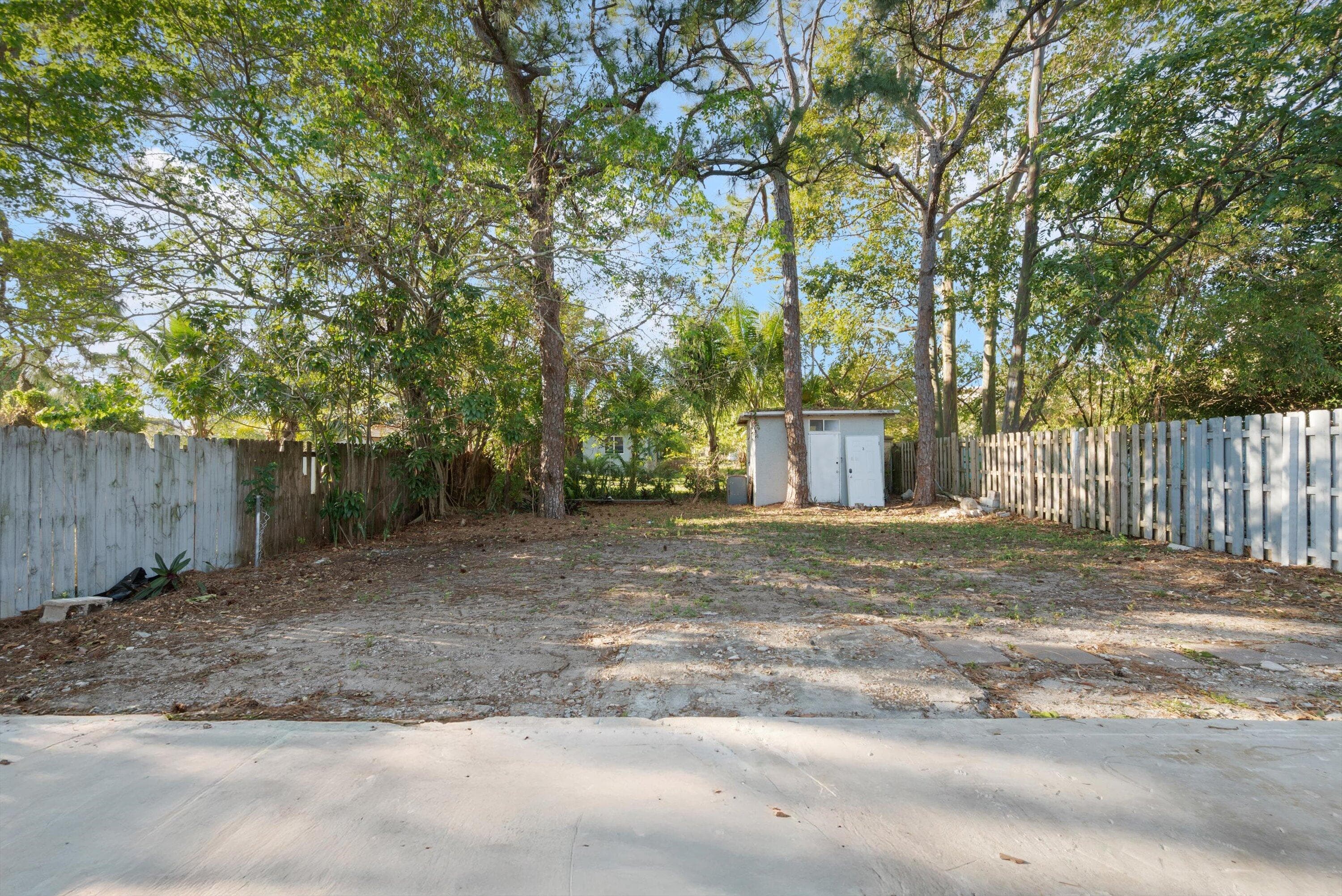 836 SW 13th Court, Pompano Beach, FL 33060 — photo 21 of 37
