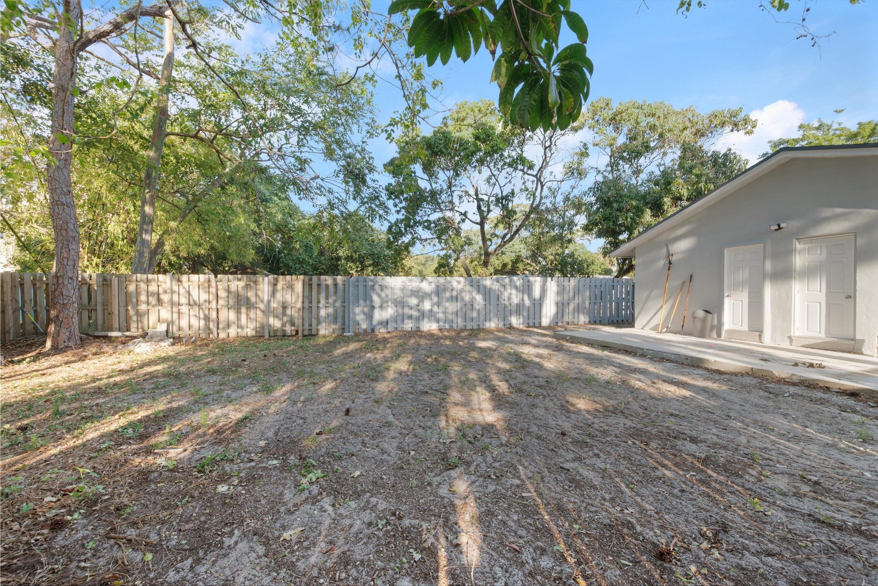836 SW 13th Court, Pompano Beach, FL 33060 — photo 22 of 37