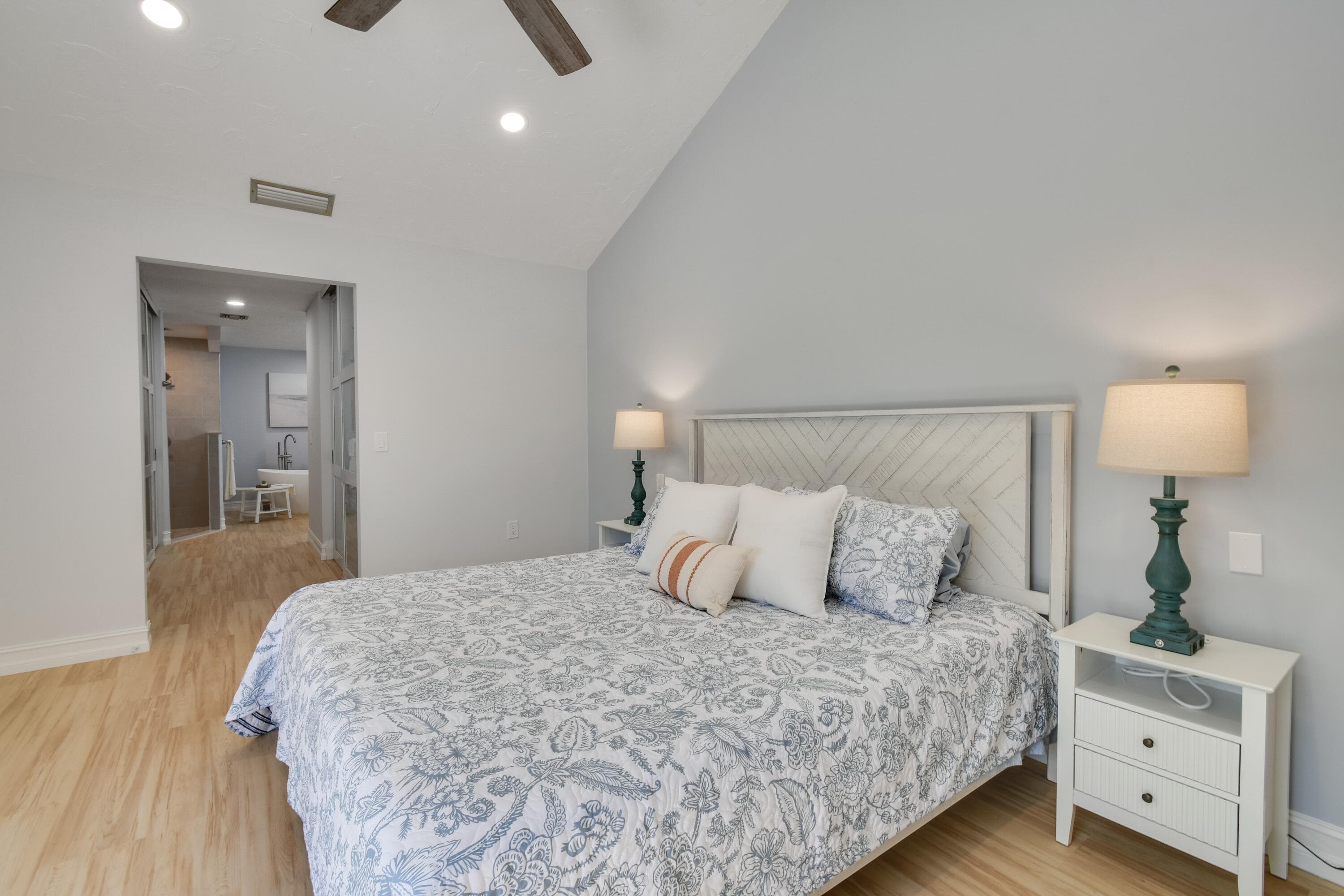 137 Harbourside Circle, Jupiter, FL 33477 — photo 12 of 40