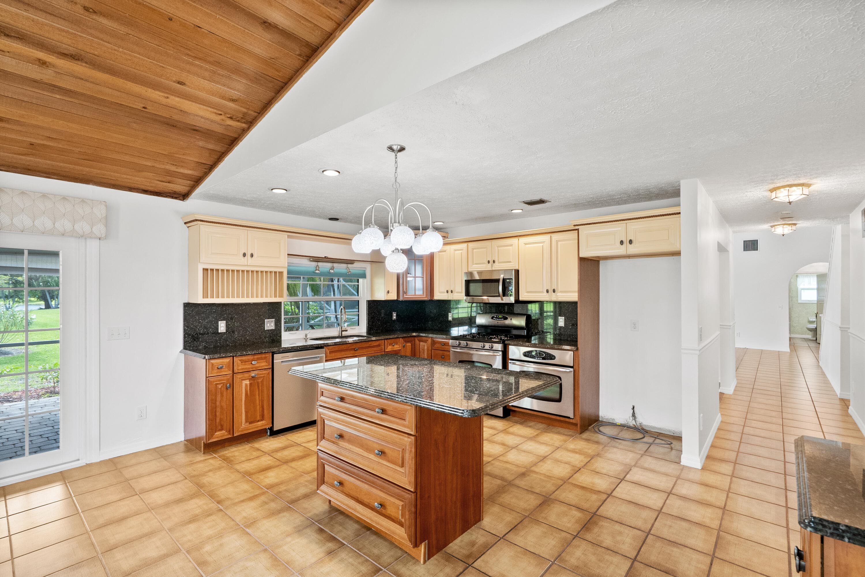 2415 NW Cove View, Stuart, FL 34994 — photo 18 of 54