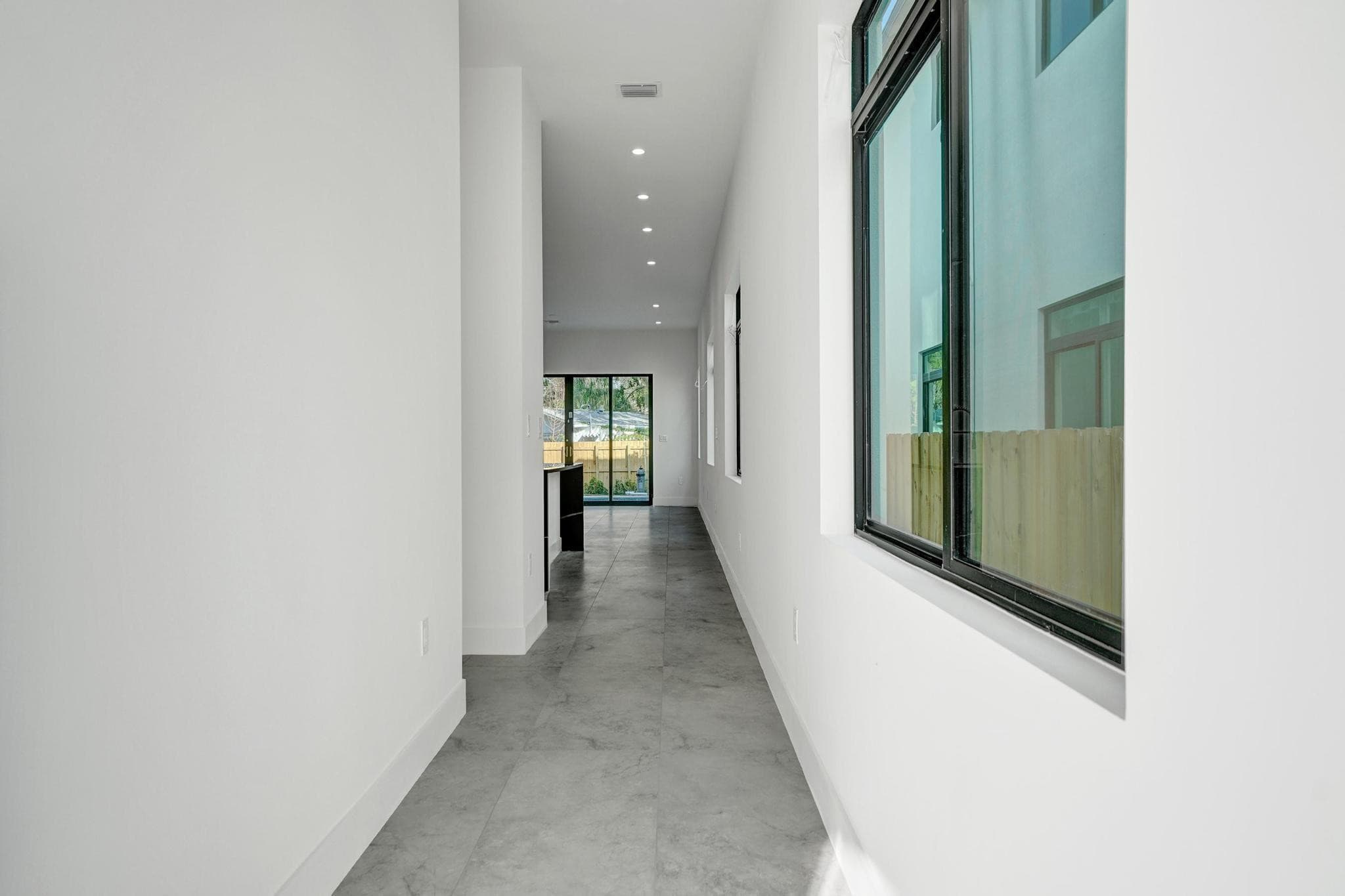 604 SW 7th Avenue, Fort Lauderdale, FL 33315 — photo 5 of 50