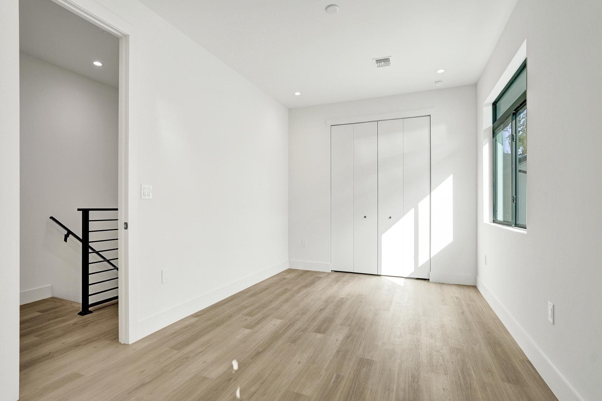 604 SW 7th Avenue, Fort Lauderdale, FL 33315 — photo 43 of 50