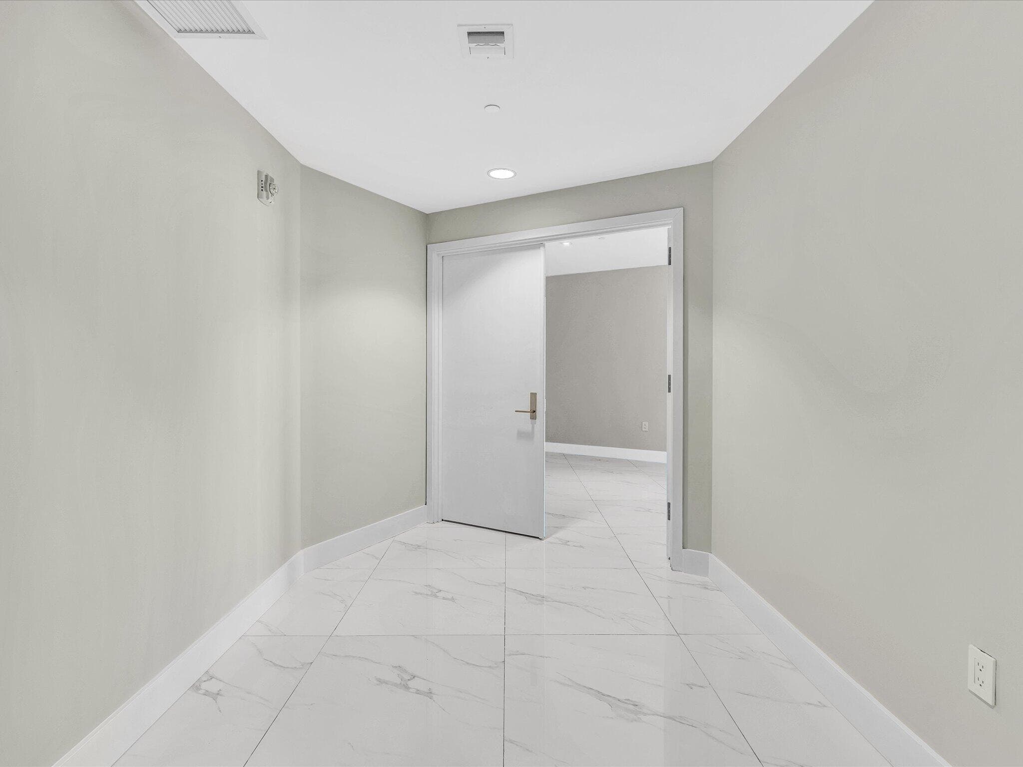 701 N Fort Lauderdale Beach Boulevard N 802, Fort Lauderdale, FL 33304 — photo 3 of 83