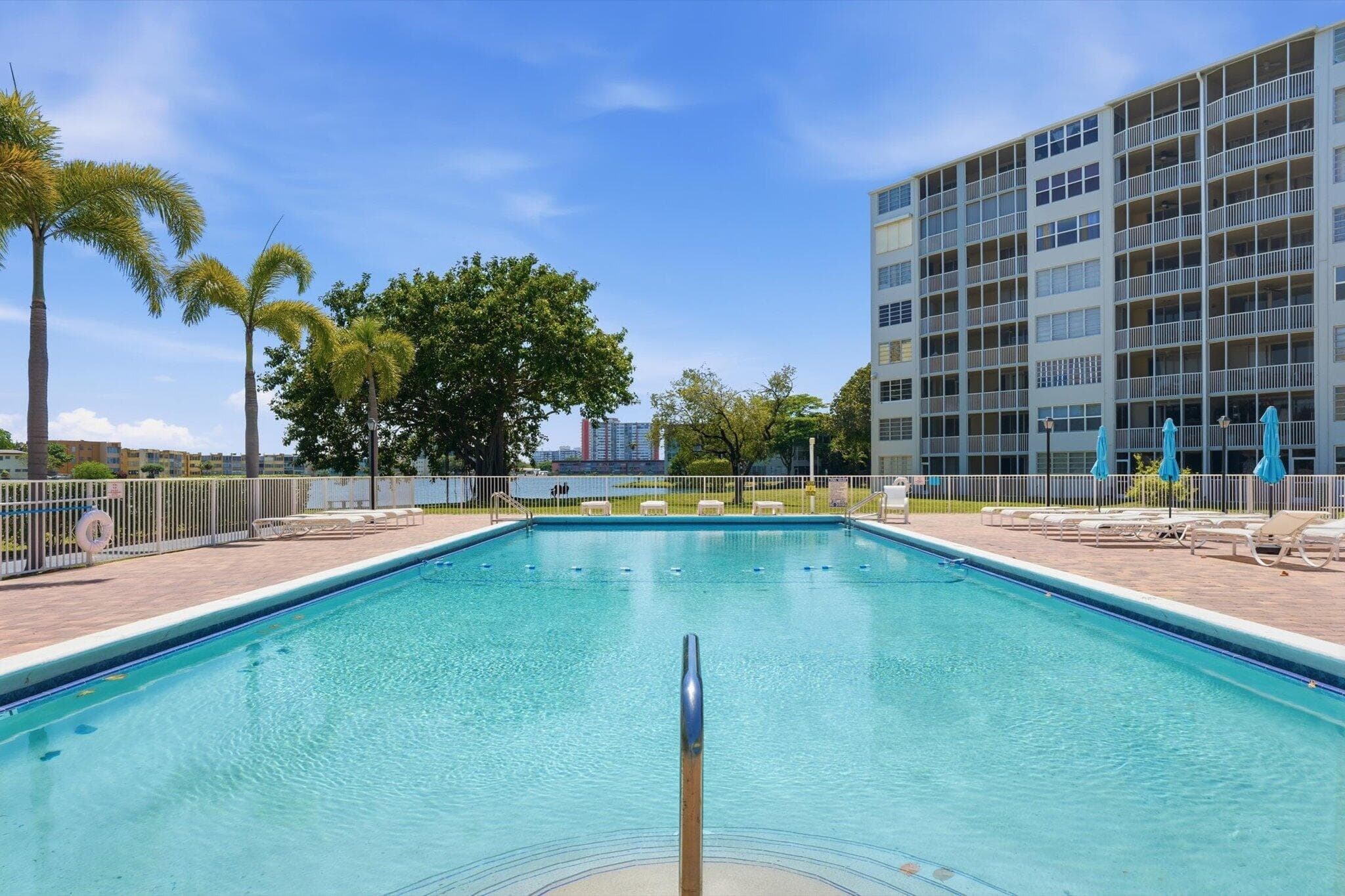 1750 NE 191st Street 811, North Miami Beach, FL 33179 — photo 31 of 31