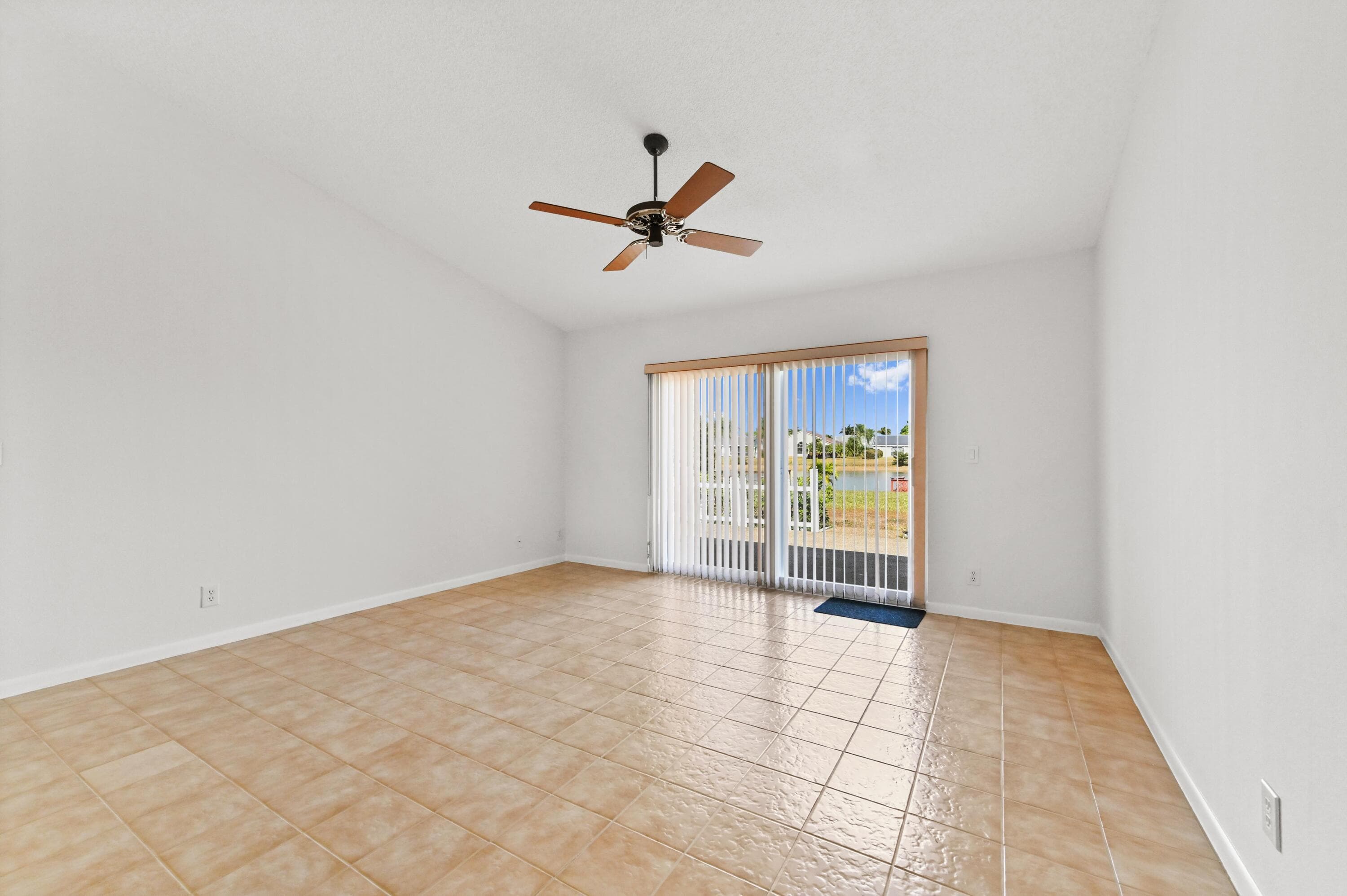 8515 Lake Point Court, Lake Worth, FL 33467 — photo 14 of 27