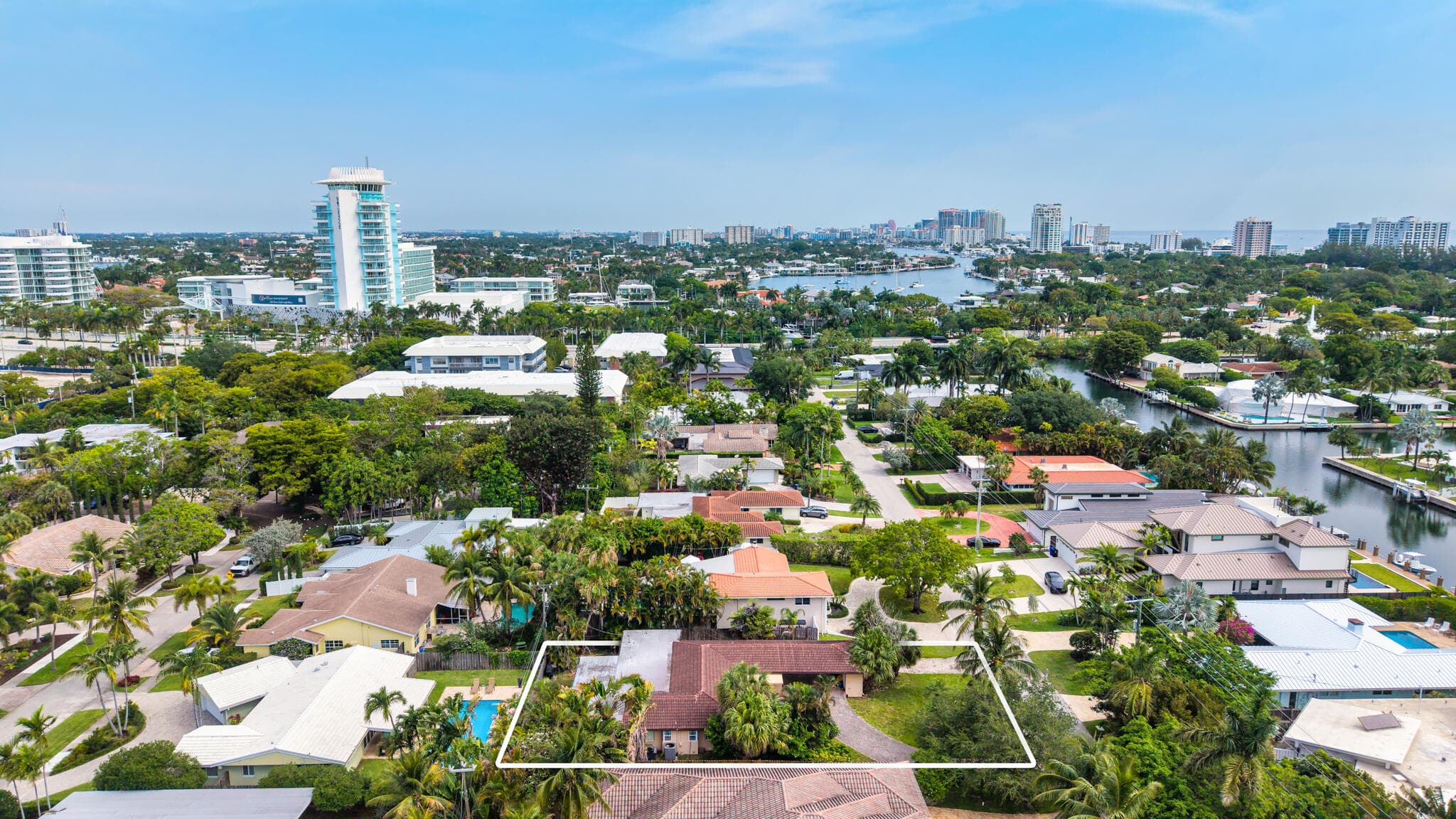 1817 SE 25 Avenue, Fort Lauderdale, FL 33316 — photo 8 of 10