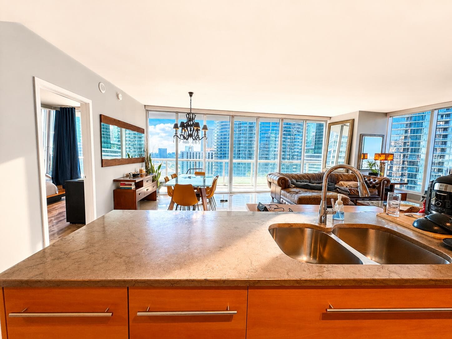 465 Brickell Avenue 2302, Miami, FL 33131 — photo 4 of 19