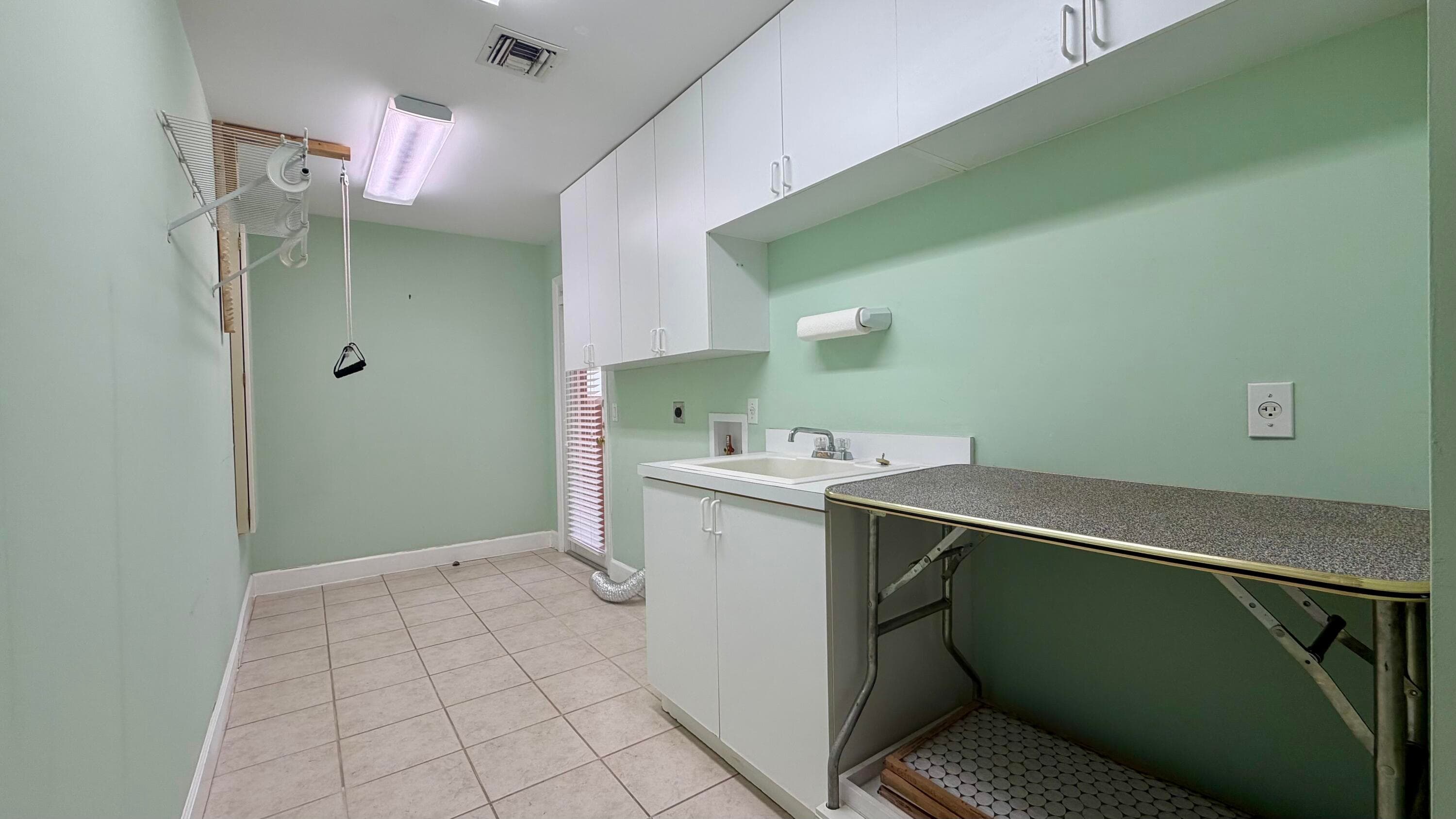 3556 Lucia Drive, Vero Beach, FL 32967 — photo 16 of 40