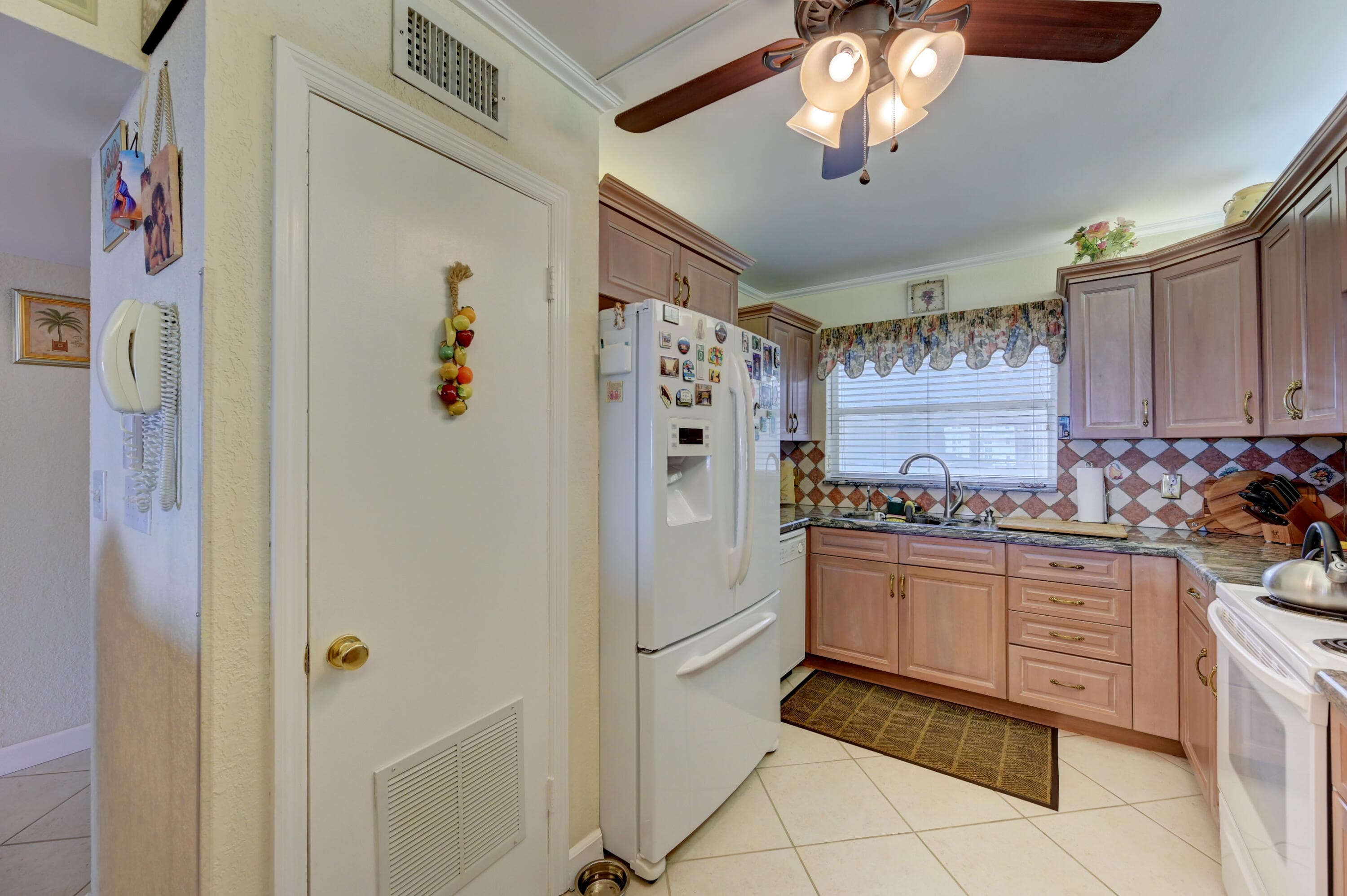 401 Briny Avenue 708, Pompano Beach, FL 33062 — photo 21 of 54