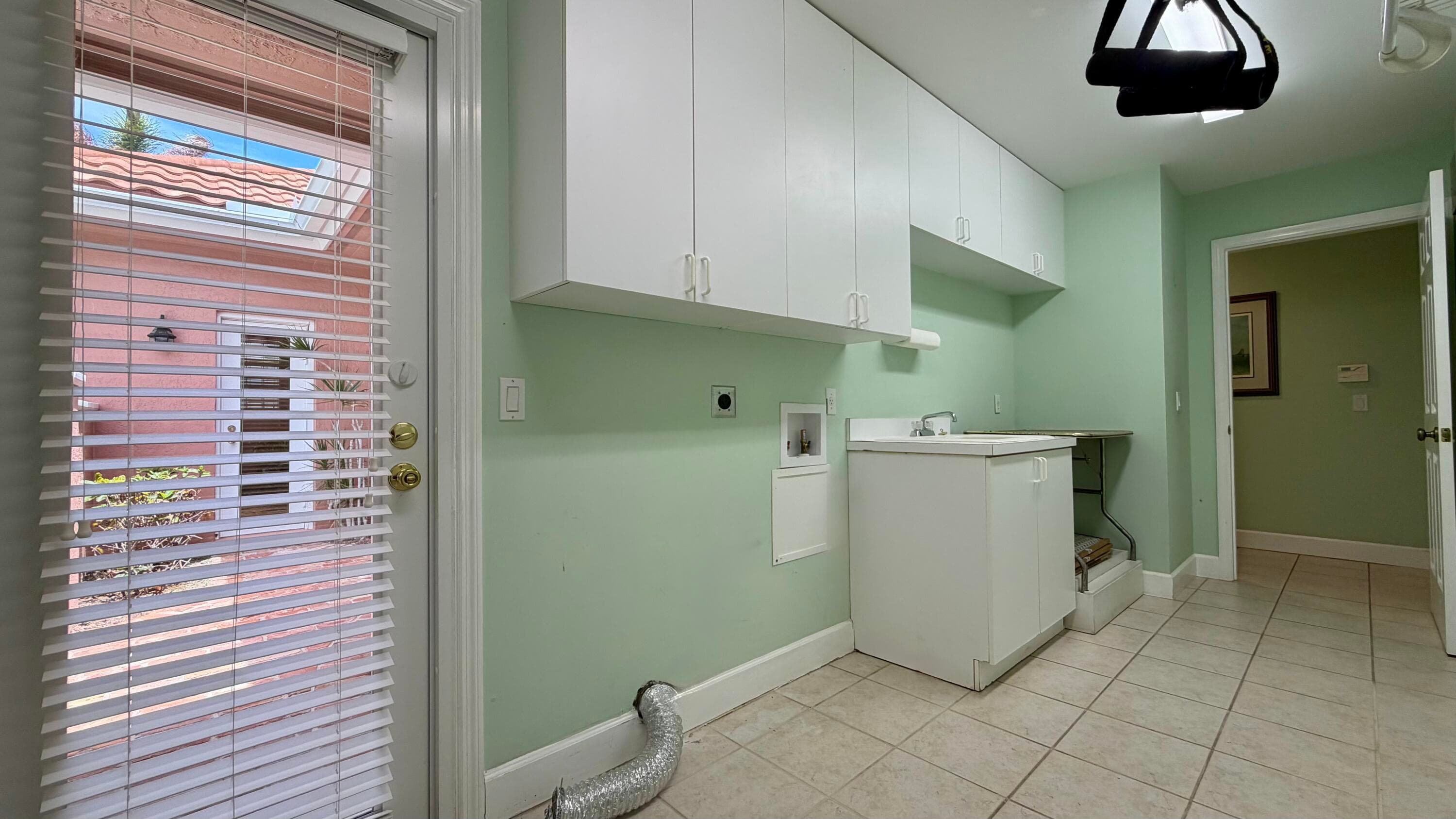 3556 Lucia Drive, Vero Beach, FL 32967 — photo 17 of 40