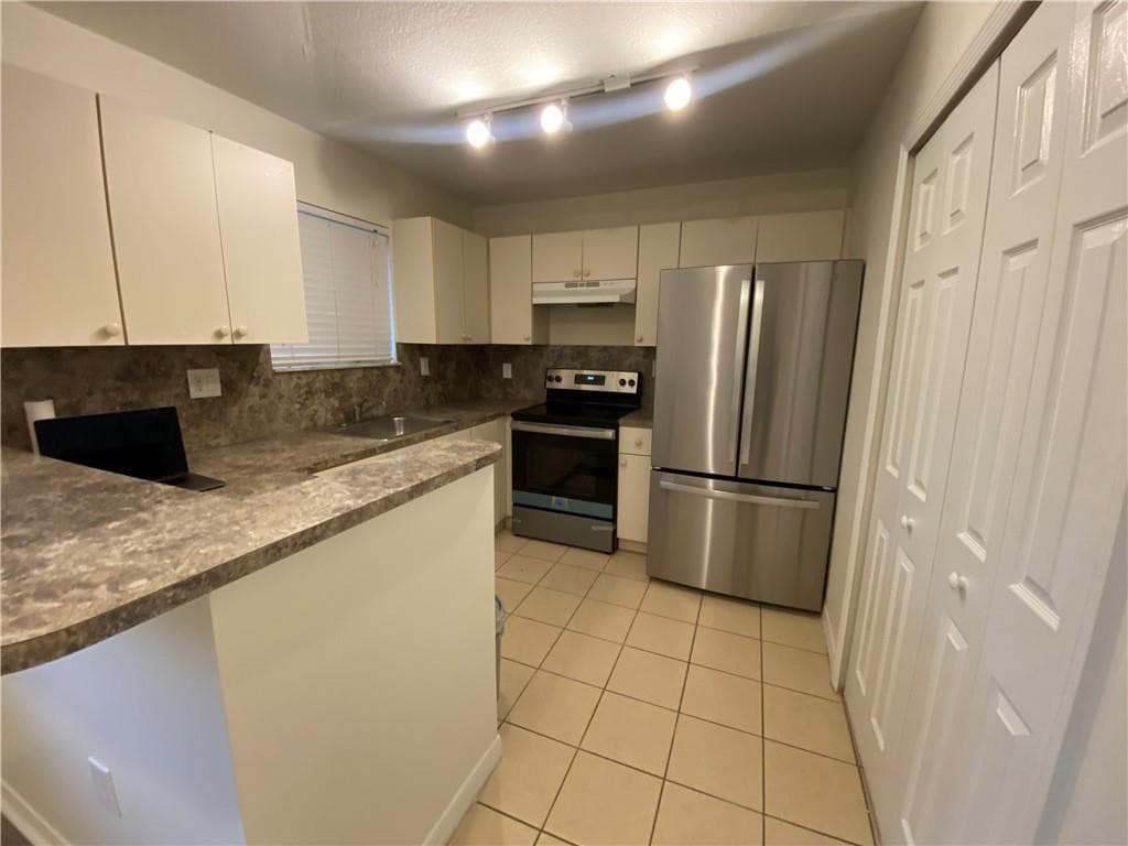 970 NE 34th Avenue 204, Homestead, FL 33033 — photo 21 of 23