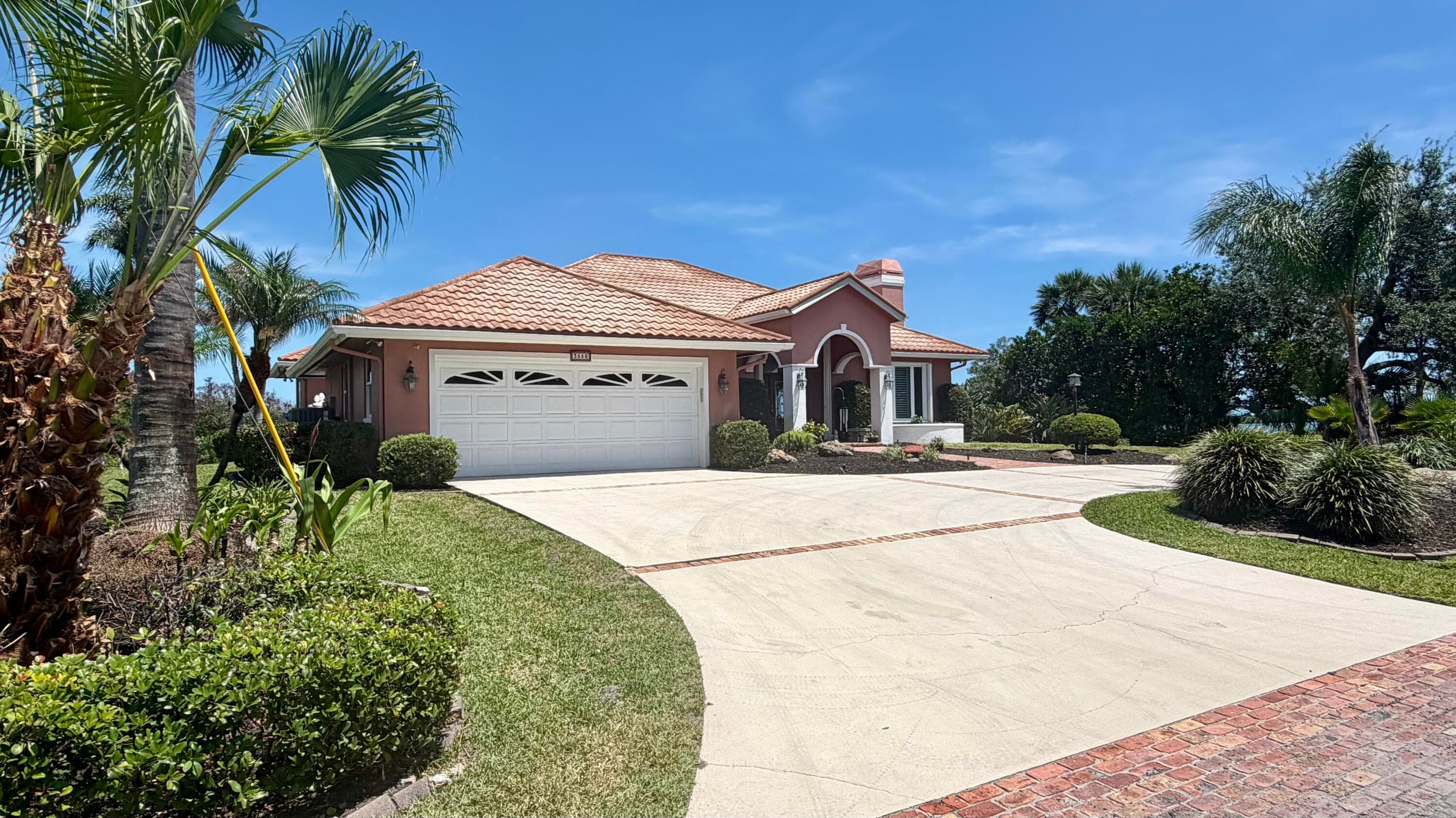 3556 Lucia Drive, Vero Beach, FL 32967 — photo 3 of 40