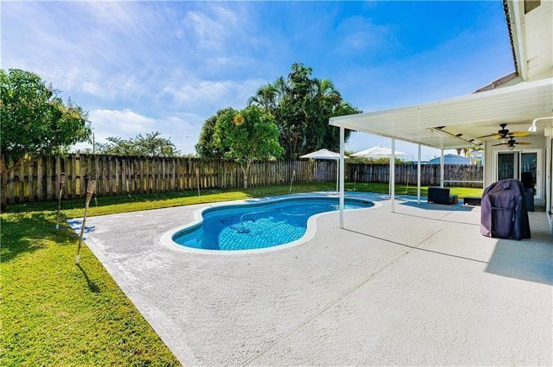 7200 SW 20th Street, Plantation, FL 33317 — photo 30 of 35