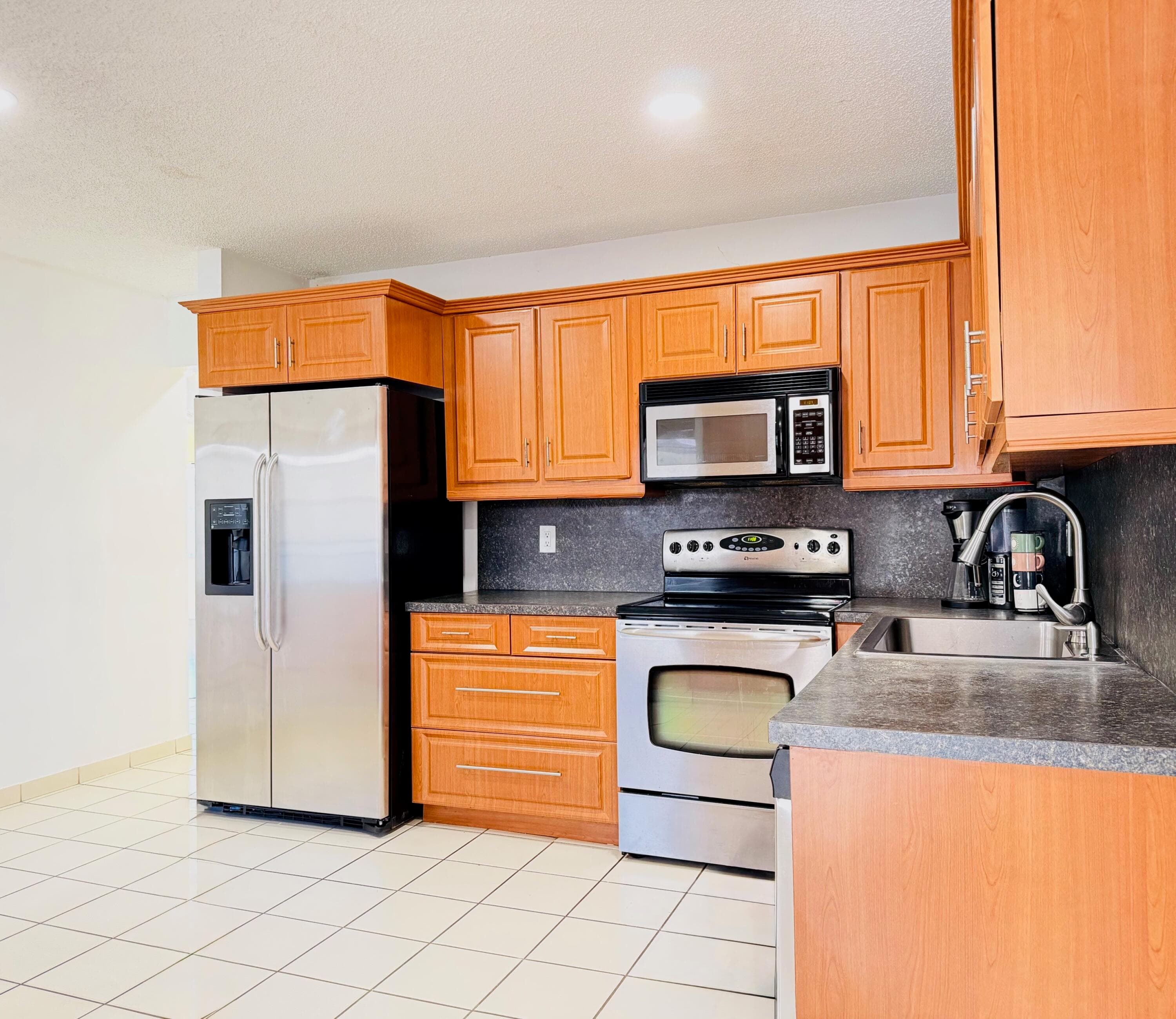 8765 Azalea Court 204, Tamarac, FL 33321 — photo 10 of 23