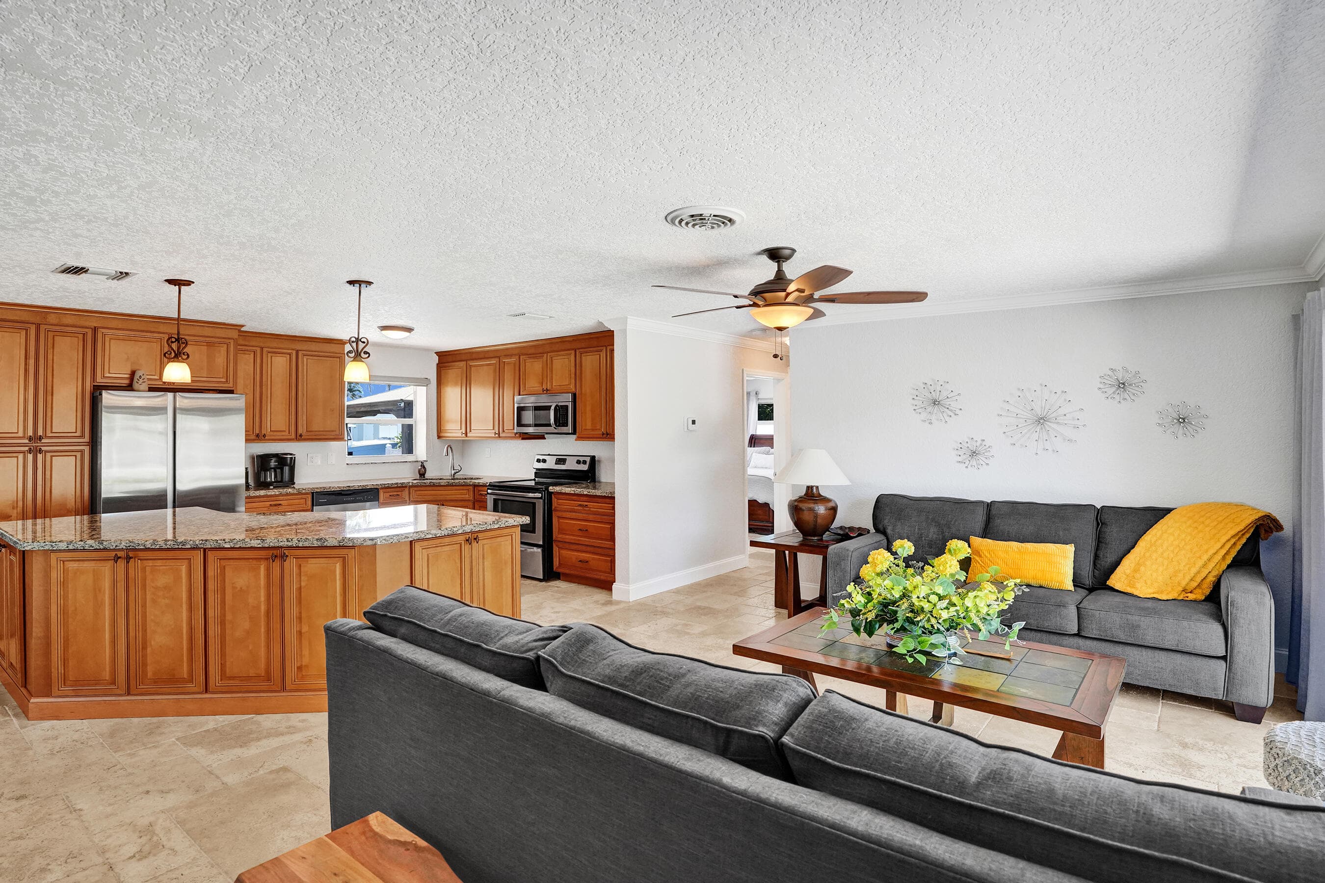 700 SE 5th Avenue, Pompano Beach, FL 33060 — photo 8 of 58