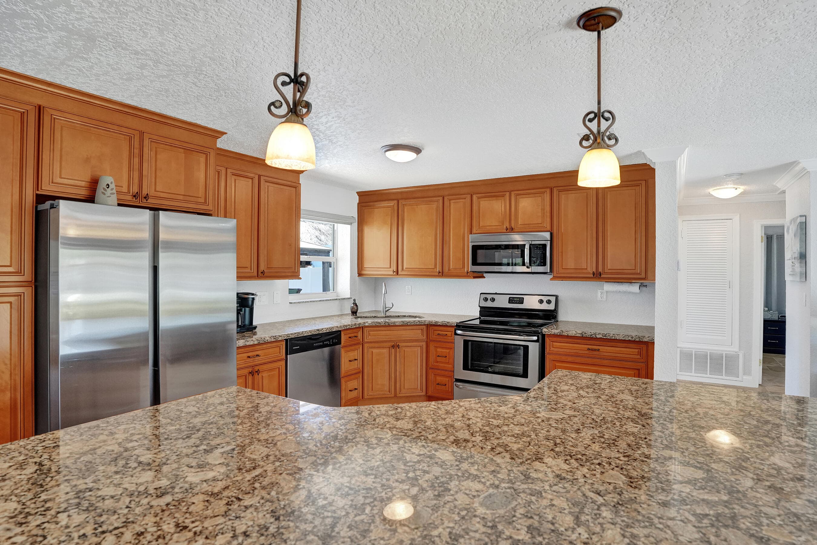 700 SE 5th Avenue, Pompano Beach, FL 33060 — photo 13 of 58