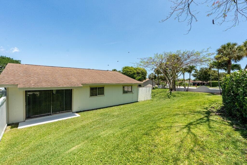 1 Afton Place, Boynton Beach, FL 33426 — photo 5 of 58