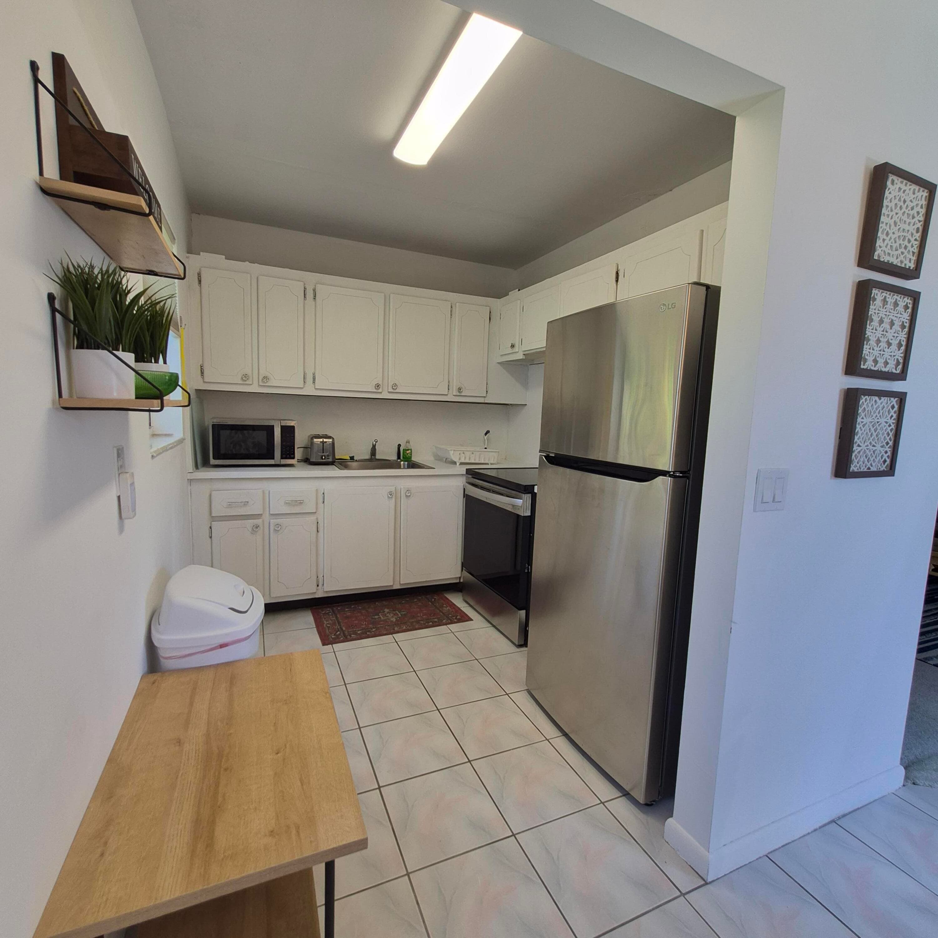 101 Northampton F, West Palm Beach, FL 33417 — photo 5 of 27