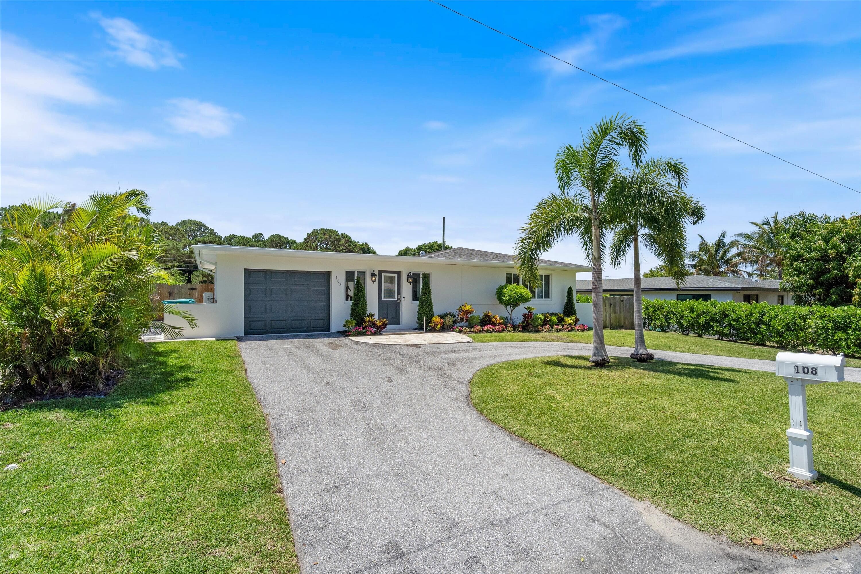 108 SE 31st Avenue, Boynton Beach, FL 33435 — photo 3 of 17