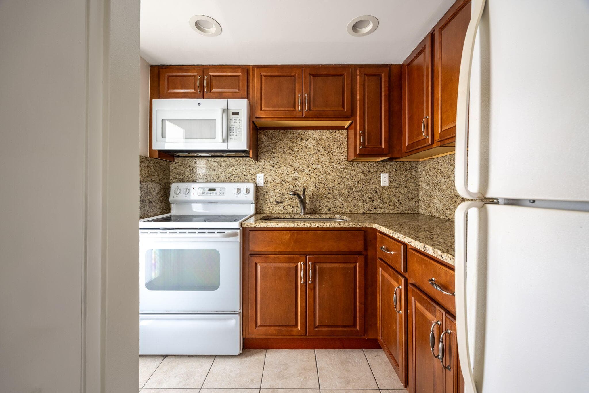 1510 SE 15th Street 302, Fort Lauderdale, FL 33316 — photo 8 of 27
