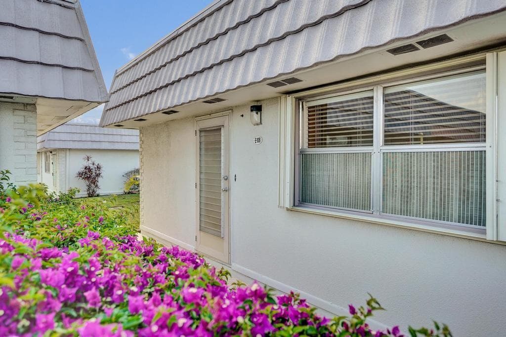 108 Valencia Boulevard E108, Delray Beach, FL 33446 — photo 4 of 36