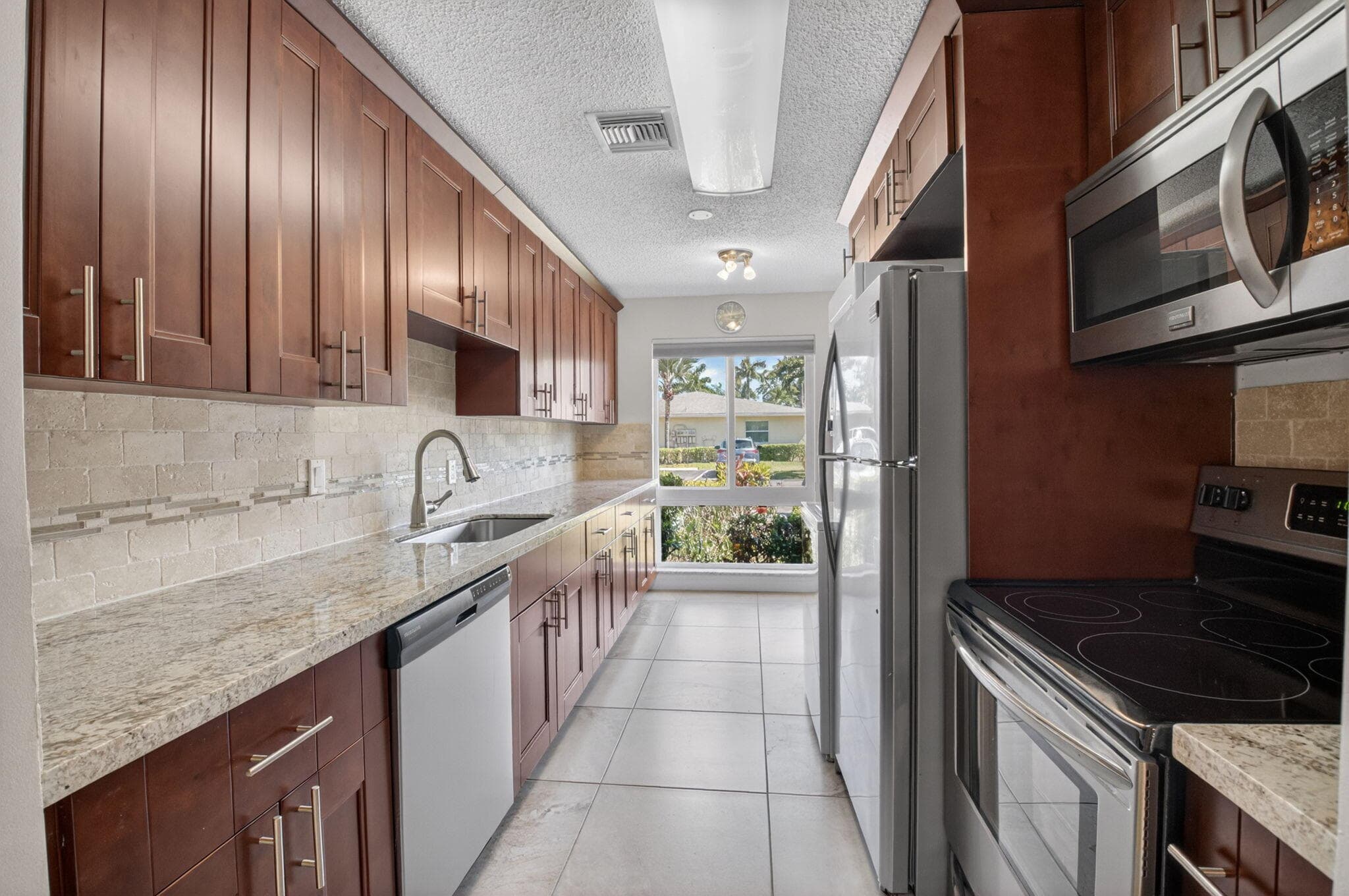 13740 Via Flora C, Delray Beach, FL 33484 — photo 5 of 57