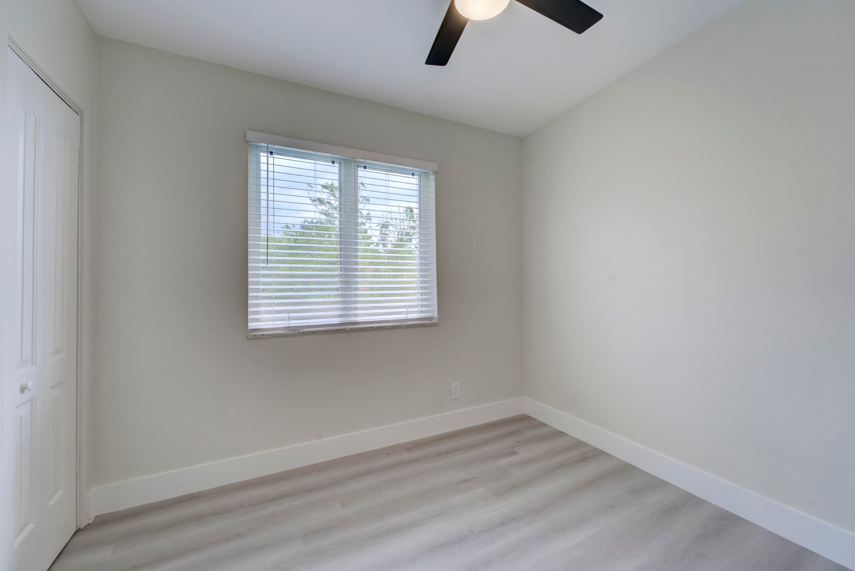 840 Bradley Street, West Palm Beach, FL 33405 — photo 25 of 35