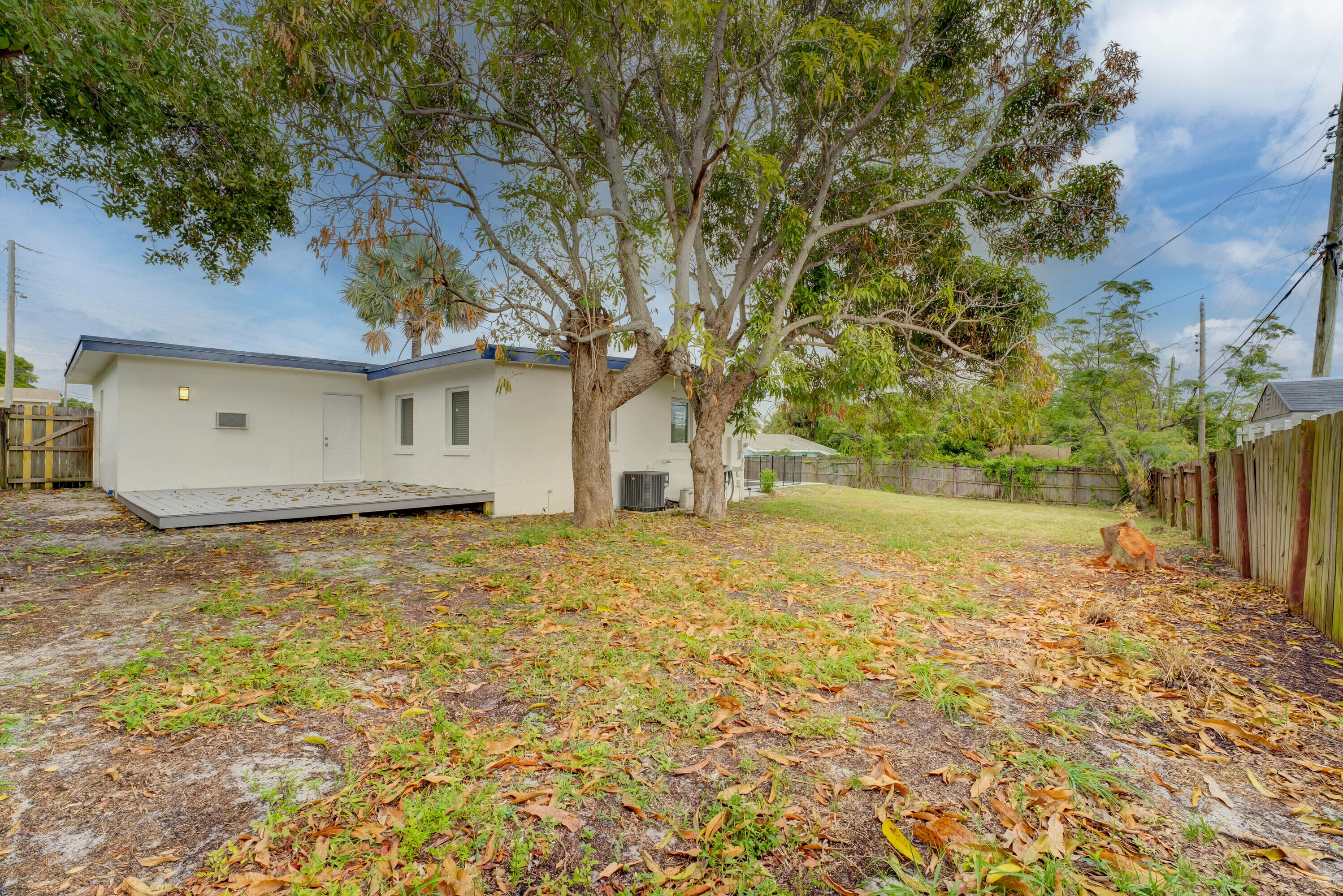 840 Bradley Street, West Palm Beach, FL 33405 — photo 34 of 35