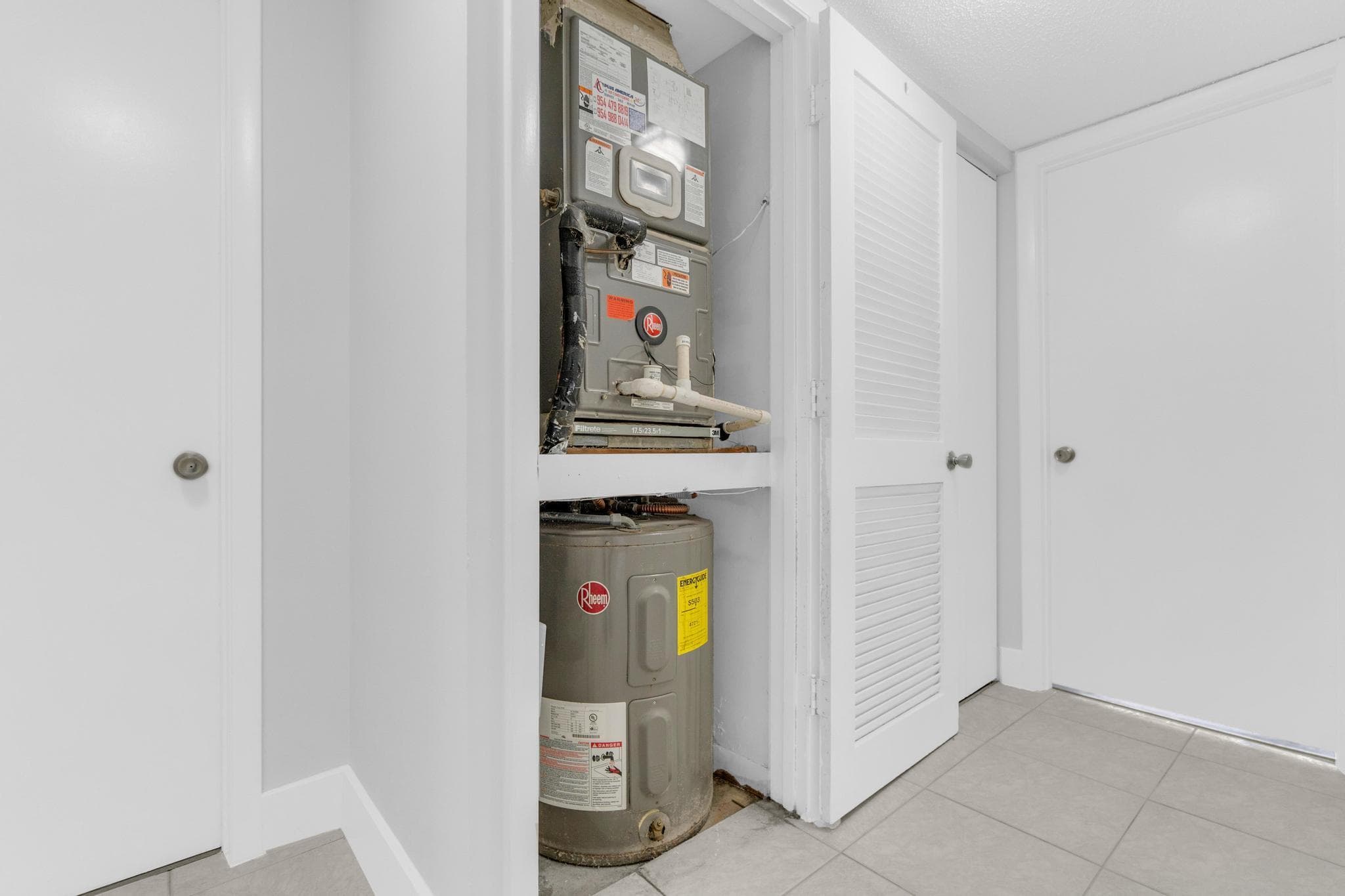 200 W Jacaranda Country Club Drive 3c, Plantation, FL 33324 — photo 30 of 40