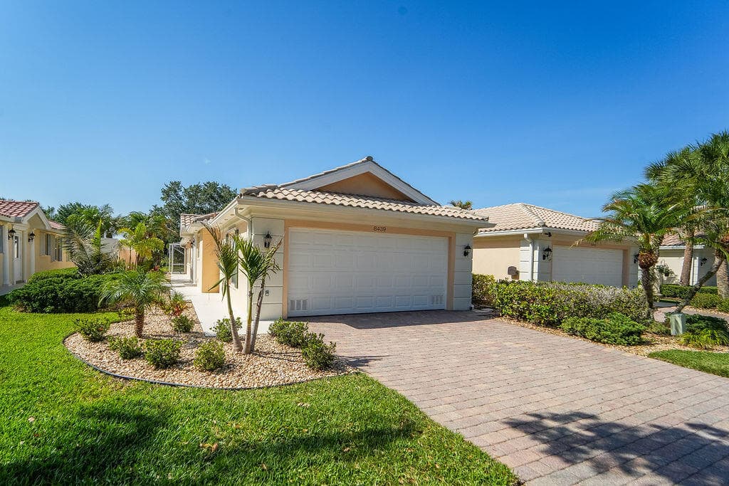 8439 SE Retreat Drive, Hobe Sound, FL 33455 — photo 42 of 65