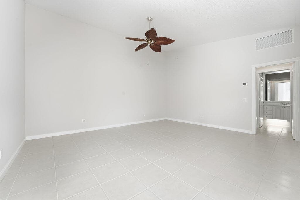8439 SE Retreat Drive, Hobe Sound, FL 33455 — photo 7 of 65
