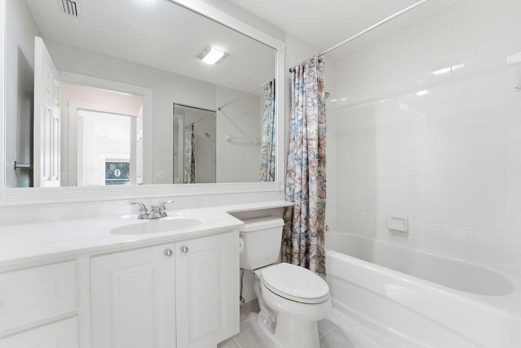 8439 SE Retreat Drive, Hobe Sound, FL 33455 — photo 33 of 65