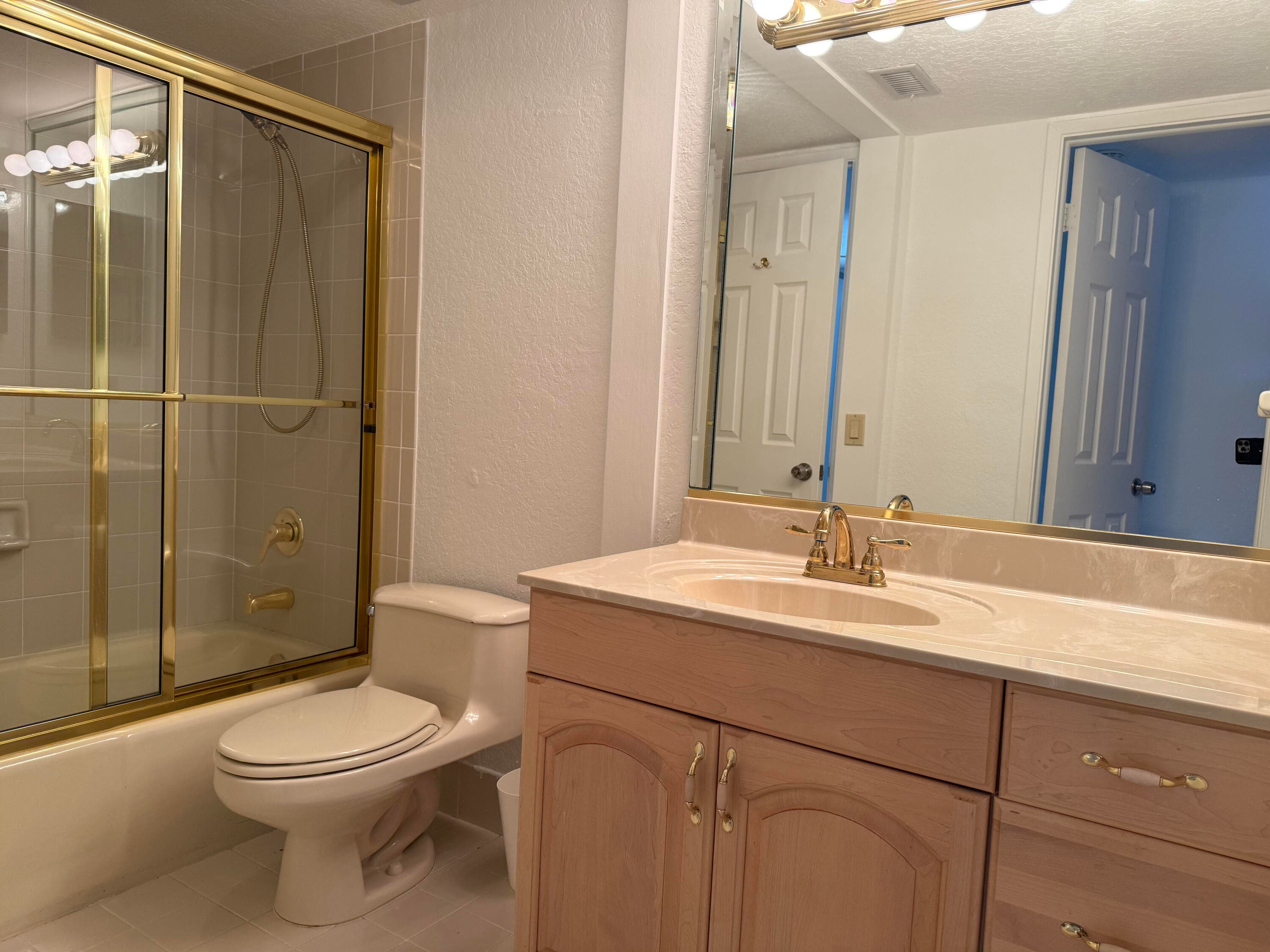 1160 Hillsboro Mile 304, Hillsboro Beach, FL 33062 — photo 20 of 41