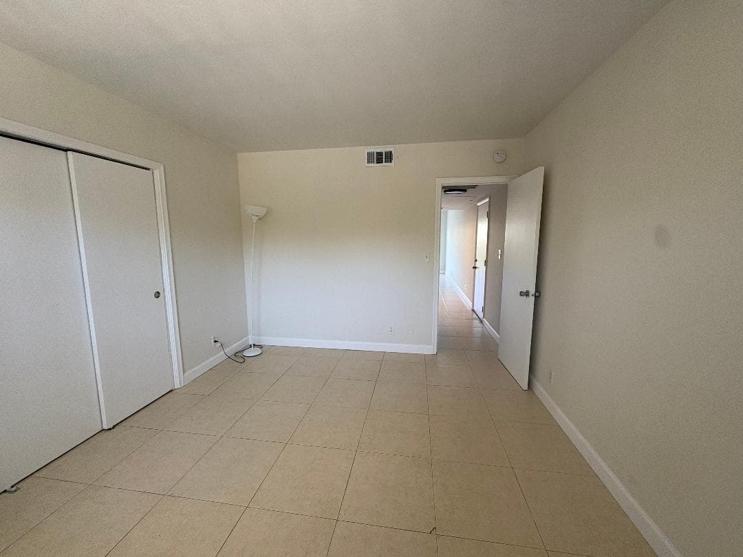 505 NE 20th Avenue 118, Deerfield Beach, FL 33441 — photo 9 of 26