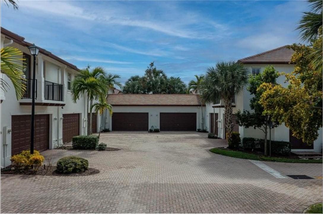 4658 Monarch Way, Coconut Creek, FL 33073 — photo 5 of 35