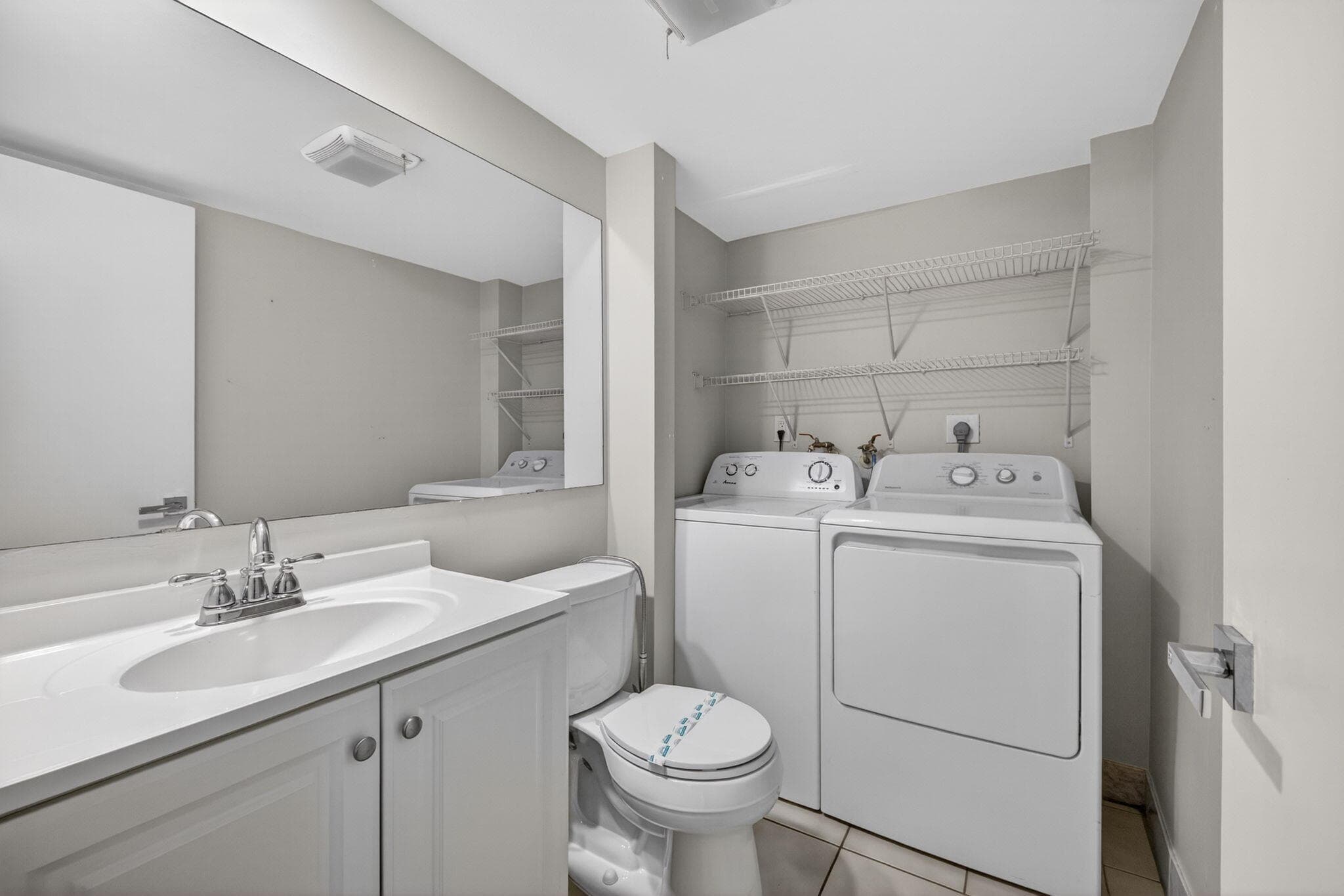 5612 SE Riverboat Drive 104, Stuart, FL 34997 — photo 14 of 37