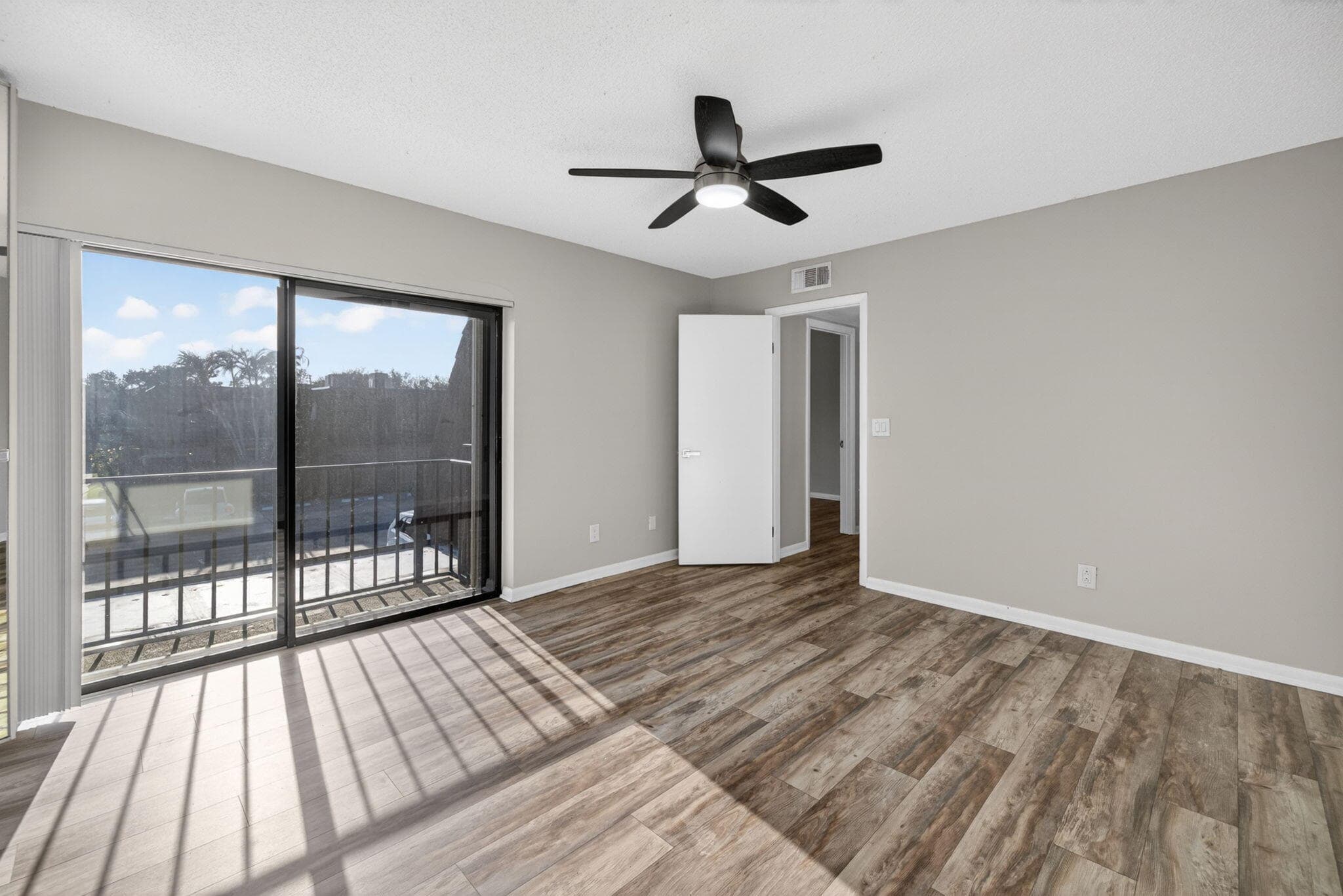 5612 SE Riverboat Drive 104, Stuart, FL 34997 — photo 18 of 37