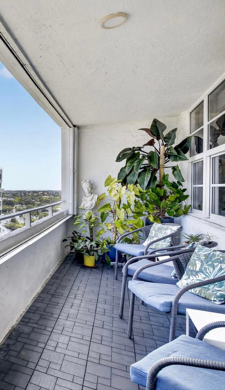 1160 N Federal Highway 1121, Fort Lauderdale, FL 33304 — photo 19 of 91
