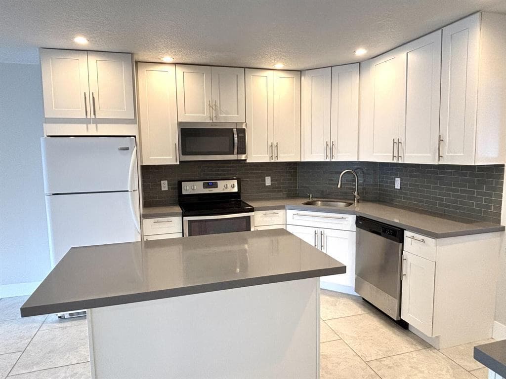 3851 NW 84th Avenue 1a, Sunrise, FL 33351 — photo 5 of 26