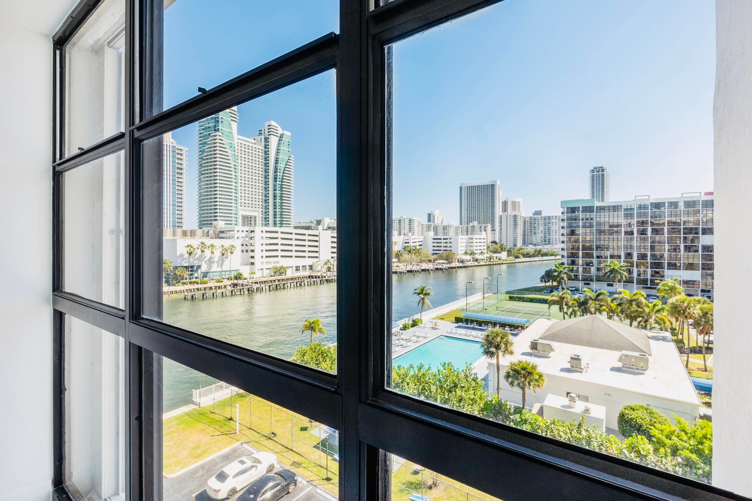 600 Parkview Drive 718, Hallandale Beach, FL 33009 — photo 14 of 22