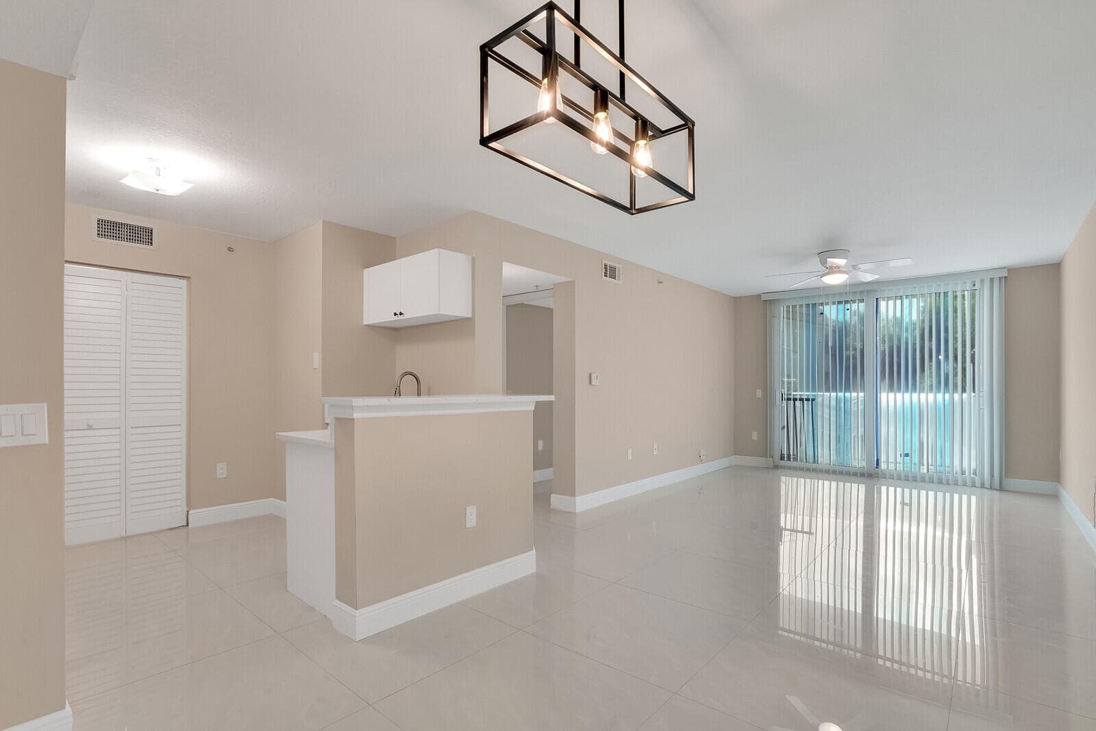 611 Villa Circle, Boynton Beach, FL 33435 — photo 9 of 24