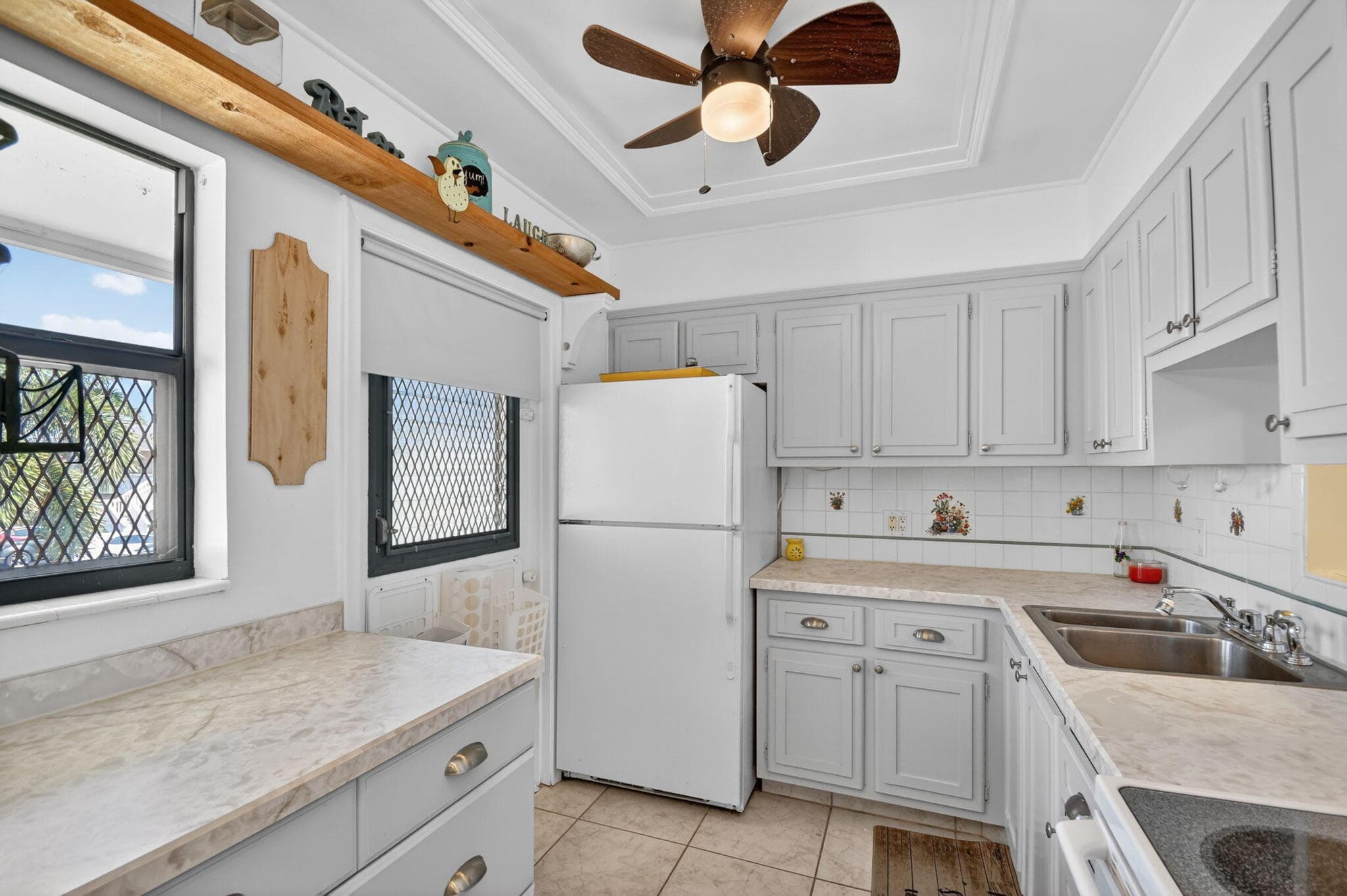 2111 NE 1st Court 204, Boynton Beach, FL 33435 — photo 8 of 40