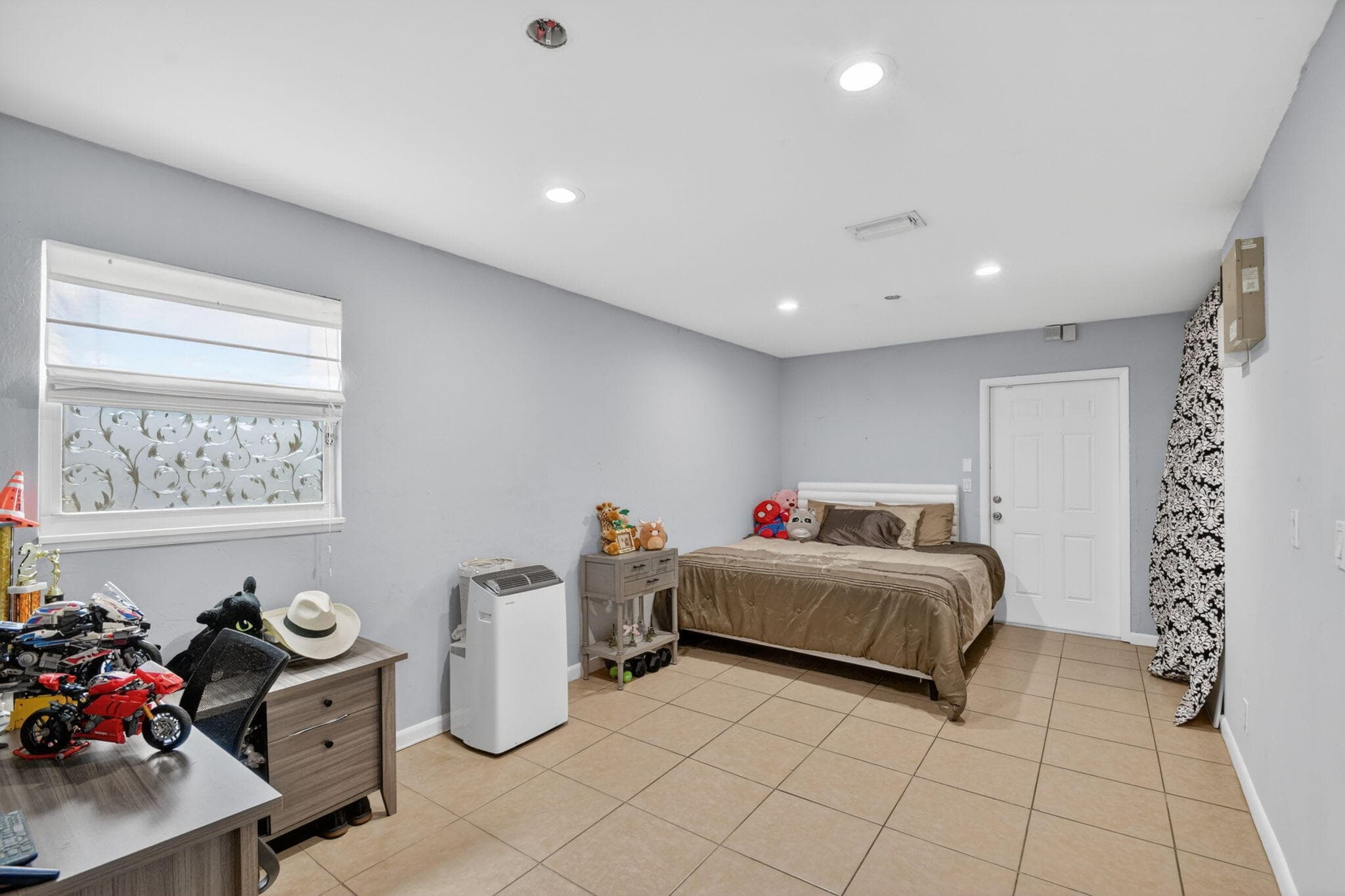 5361 N Palm Way, Lake Worth Beach, FL 33463 — photo 29 of 47