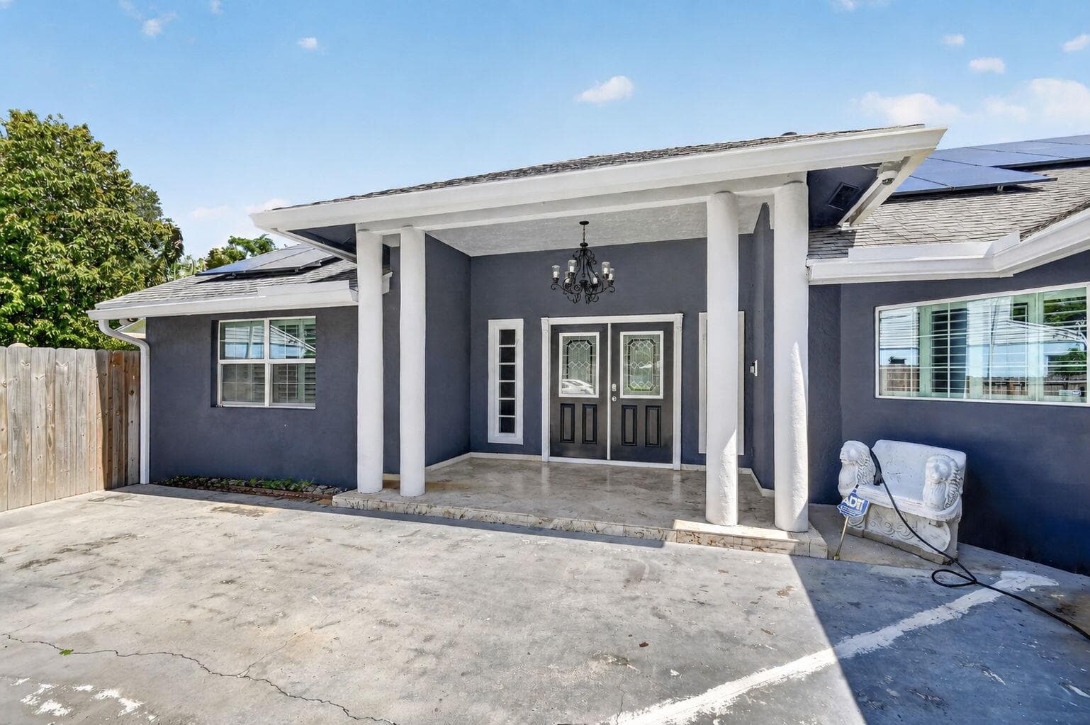 5361 N Palm Way, Lake Worth Beach, FL 33463 — photo 5 of 47