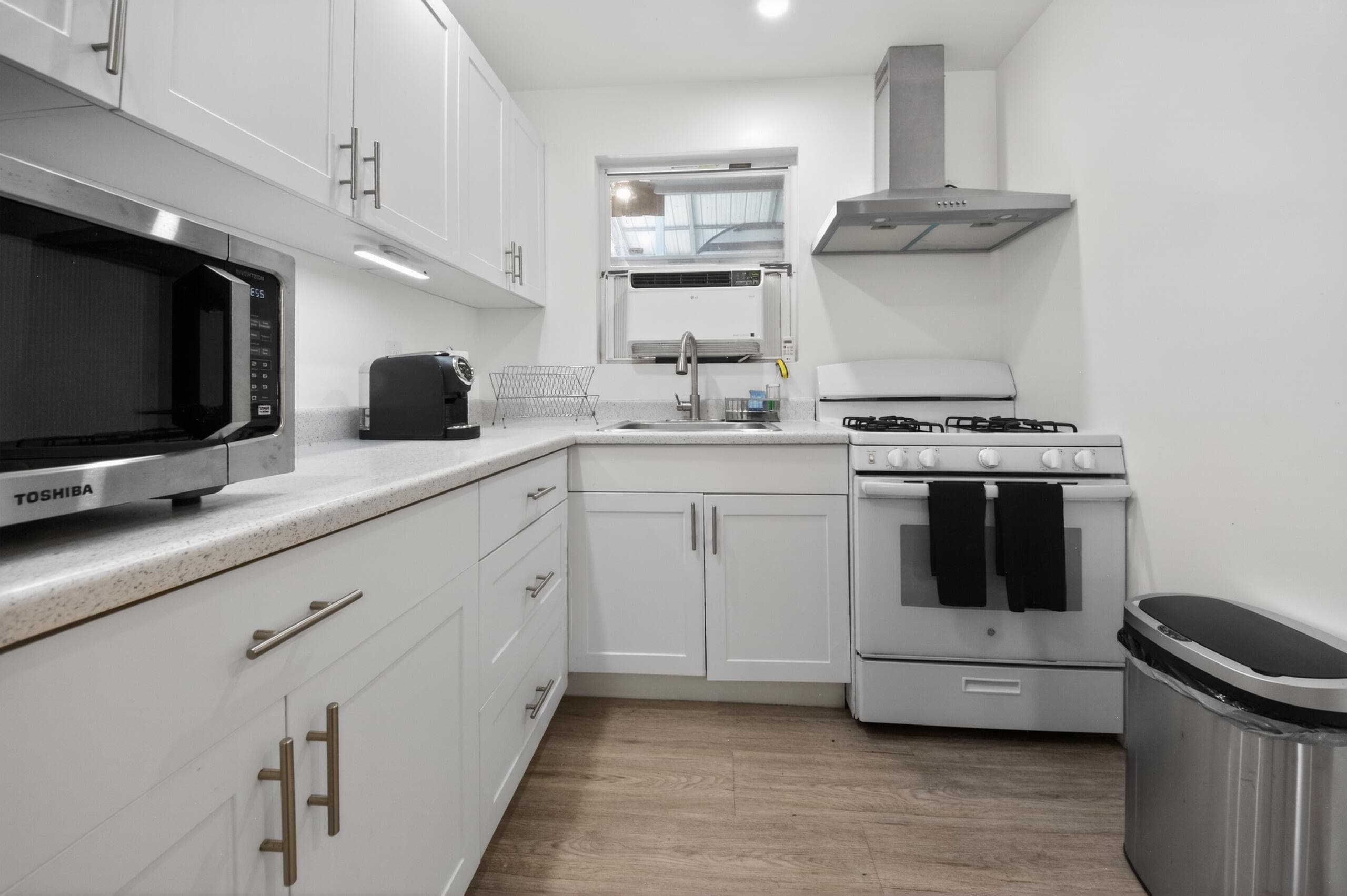 10754 Tamis Trail Unit B, Lake Worth, FL 33449 — photo 9 of 13
