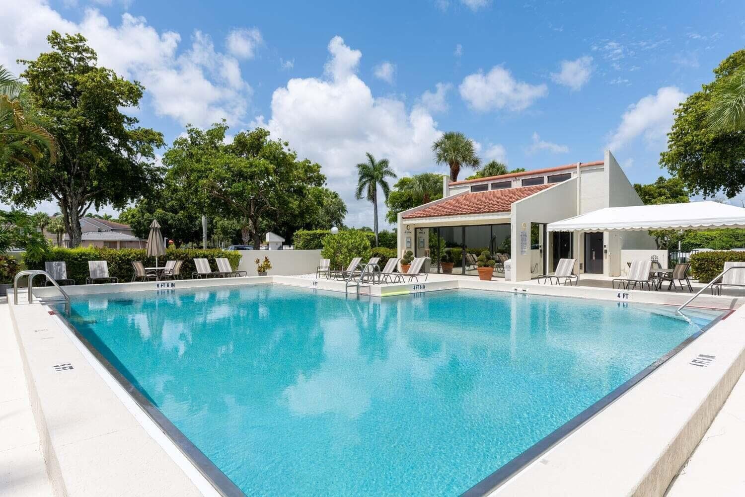 3050 Presidential Way 305, West Palm Beach, FL 33401 — photo 16 of 23