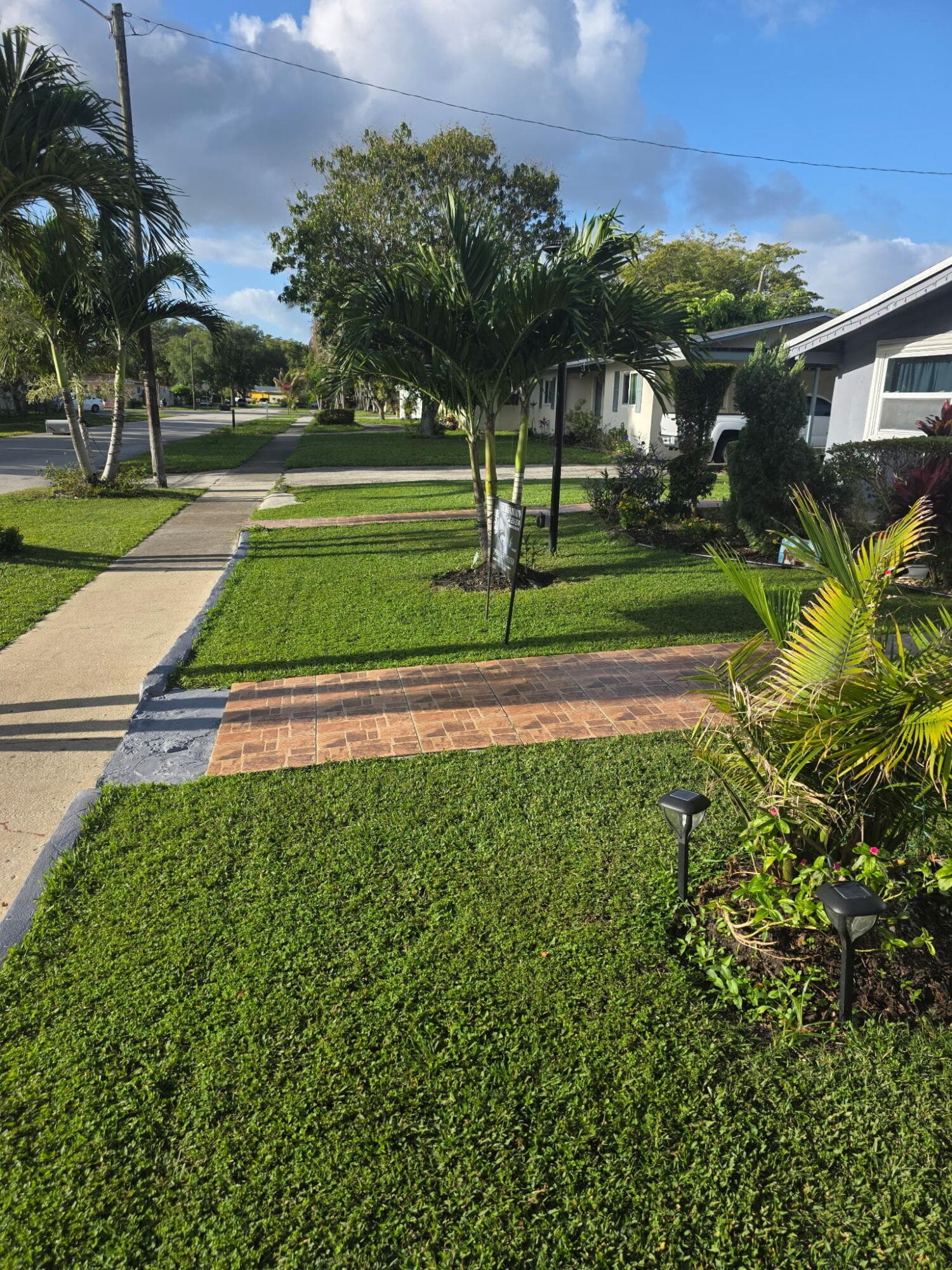 621 SW 56th Avenue, Margate, FL 33068 — photo 3 of 10