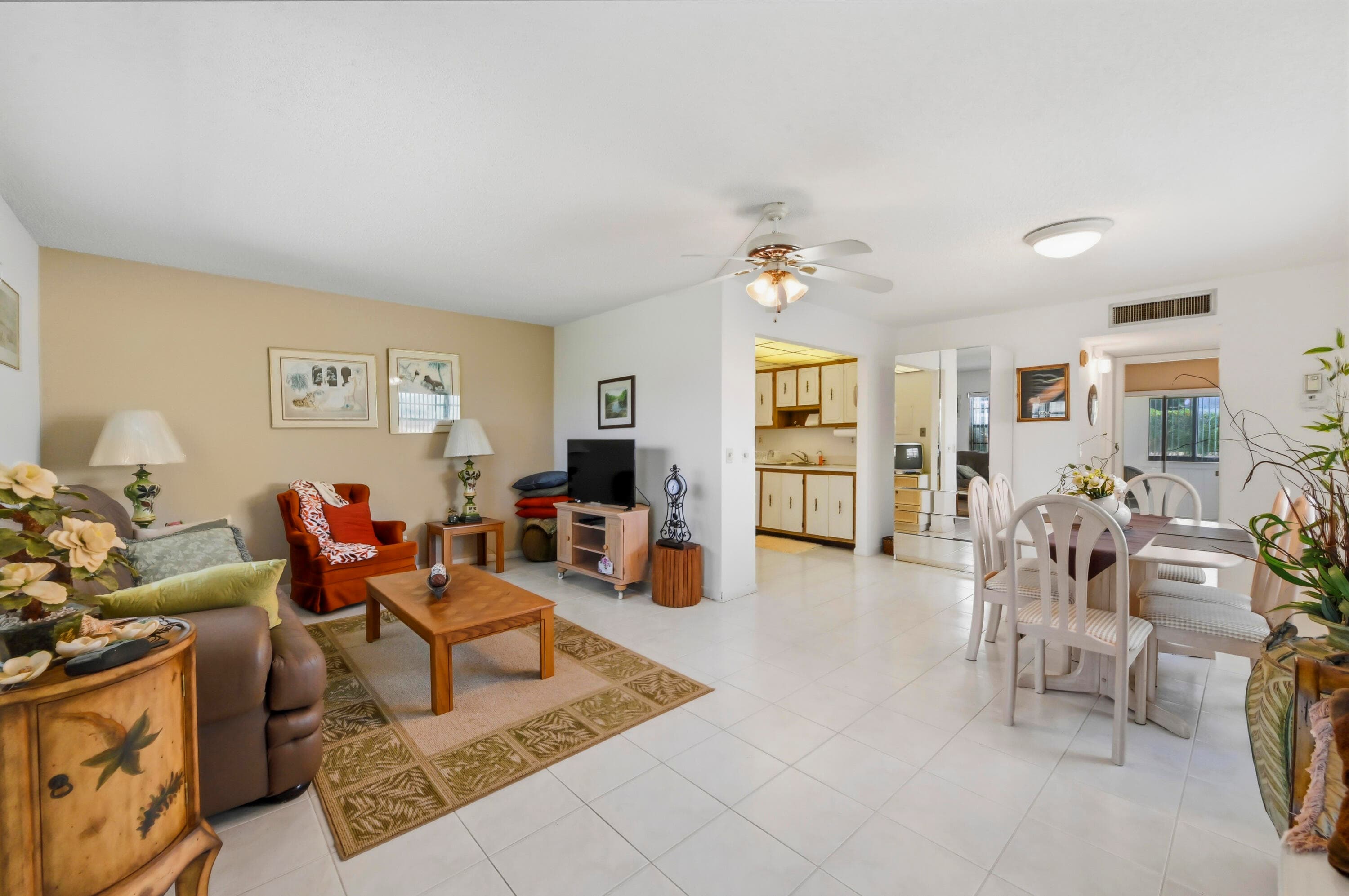 1 Burgundy A, Delray Beach, FL 33484 — photo 3 of 32