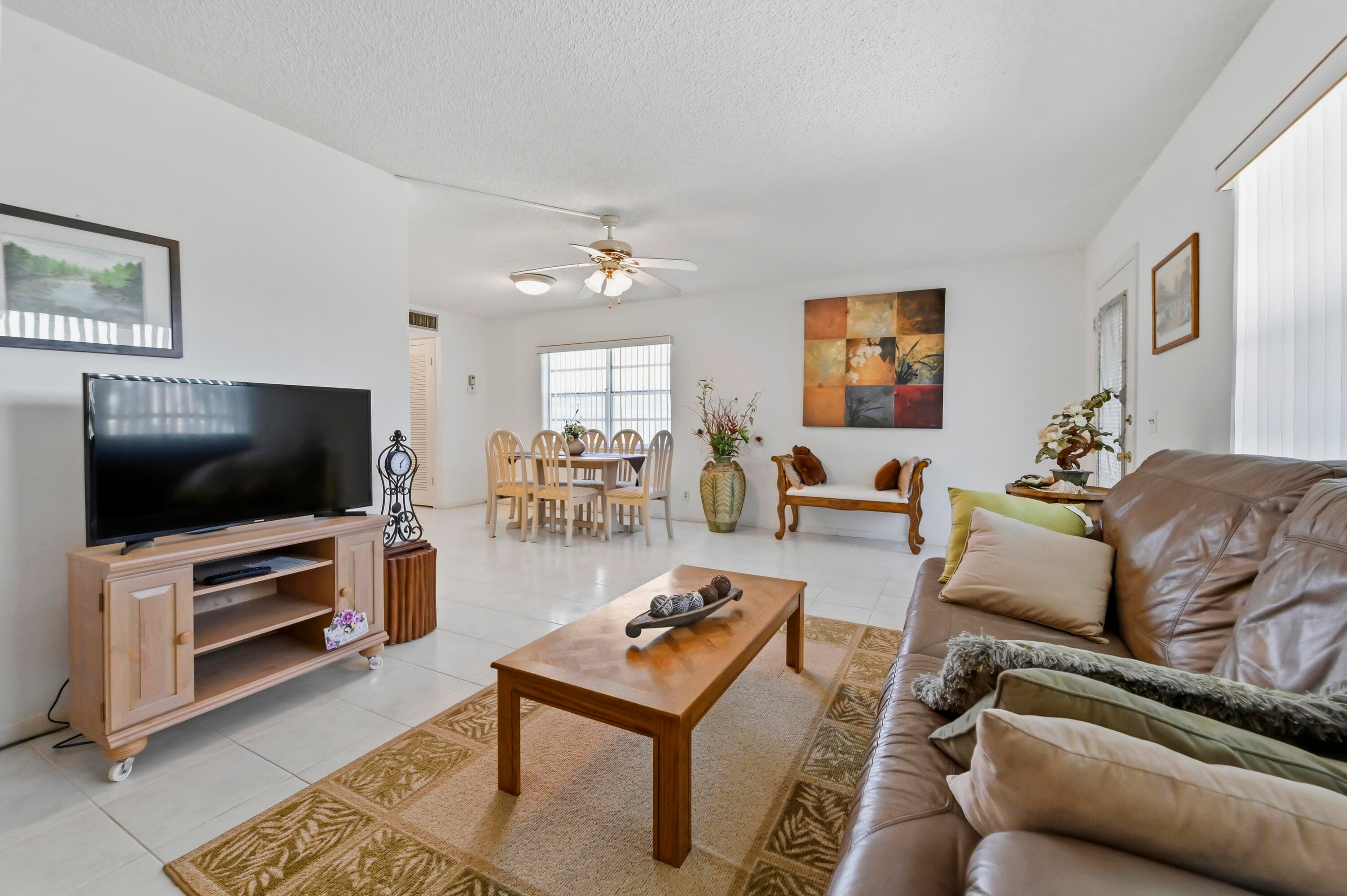 1 Burgundy A, Delray Beach, FL 33484 — photo 5 of 32